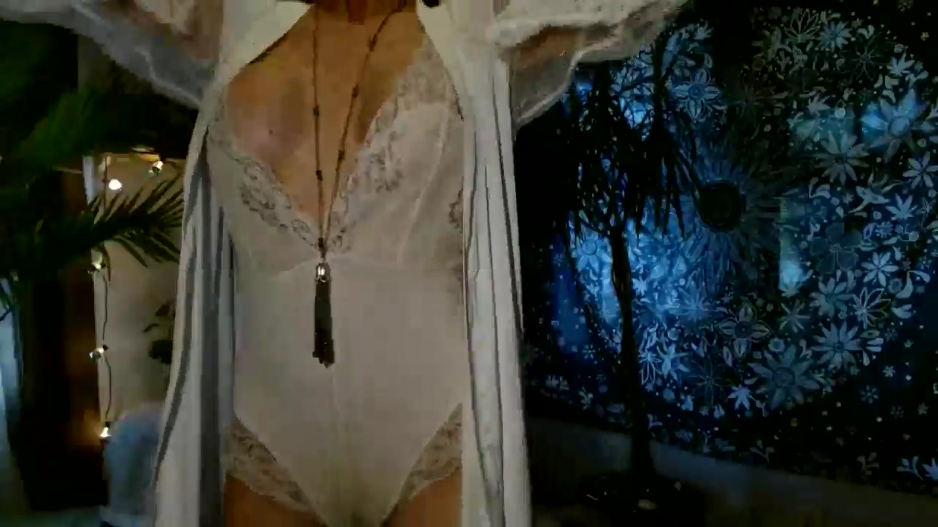 Gallery image thumbnail from MayGray's myfreecams stream on, 10/18/2025, 15:34 image 14 of 20
