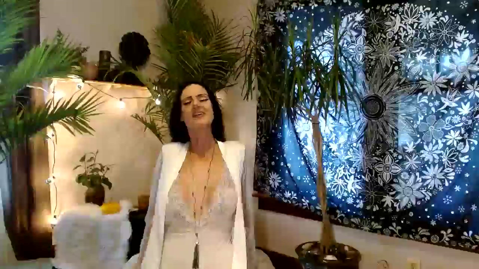 Gallery image thumbnail from MayGray's myfreecams stream on, 10/18/2025, 15:34 image 2 of 20