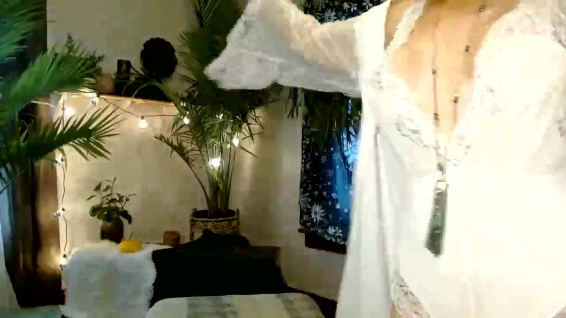 Gallery image thumbnail from MayGray's myfreecams stream on, 10/18/2025, 15:34 image 10 of 20