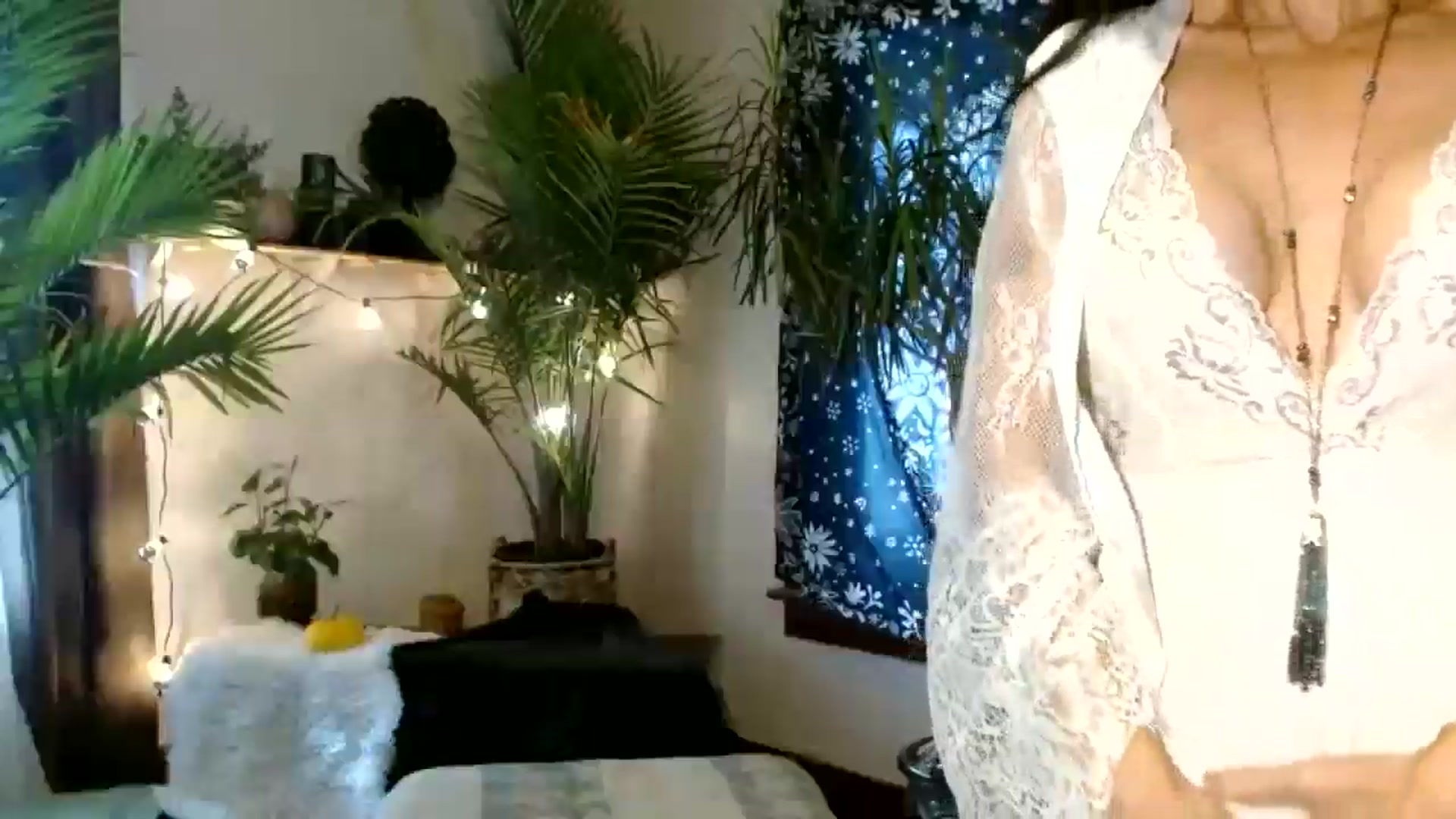 Gallery image thumbnail from MayGray's myfreecams stream on, 10/18/2025, 15:34 image 7 of 20