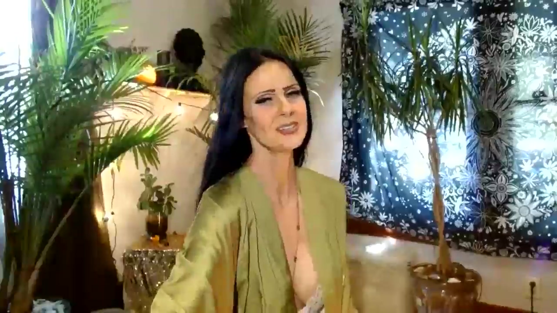 Gallery image thumbnail from MayGray's myfreecams stream on, 11/02/2025, 14:13 image 13 of 20