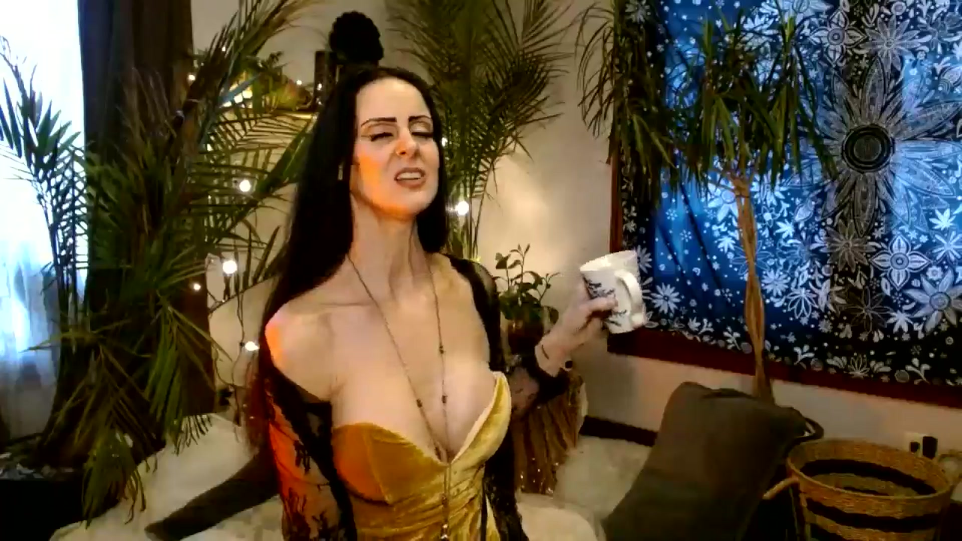 Gallery image thumbnail from MayGray's myfreecams stream on, 12/31/2025, 15:37 image 6 of 20
