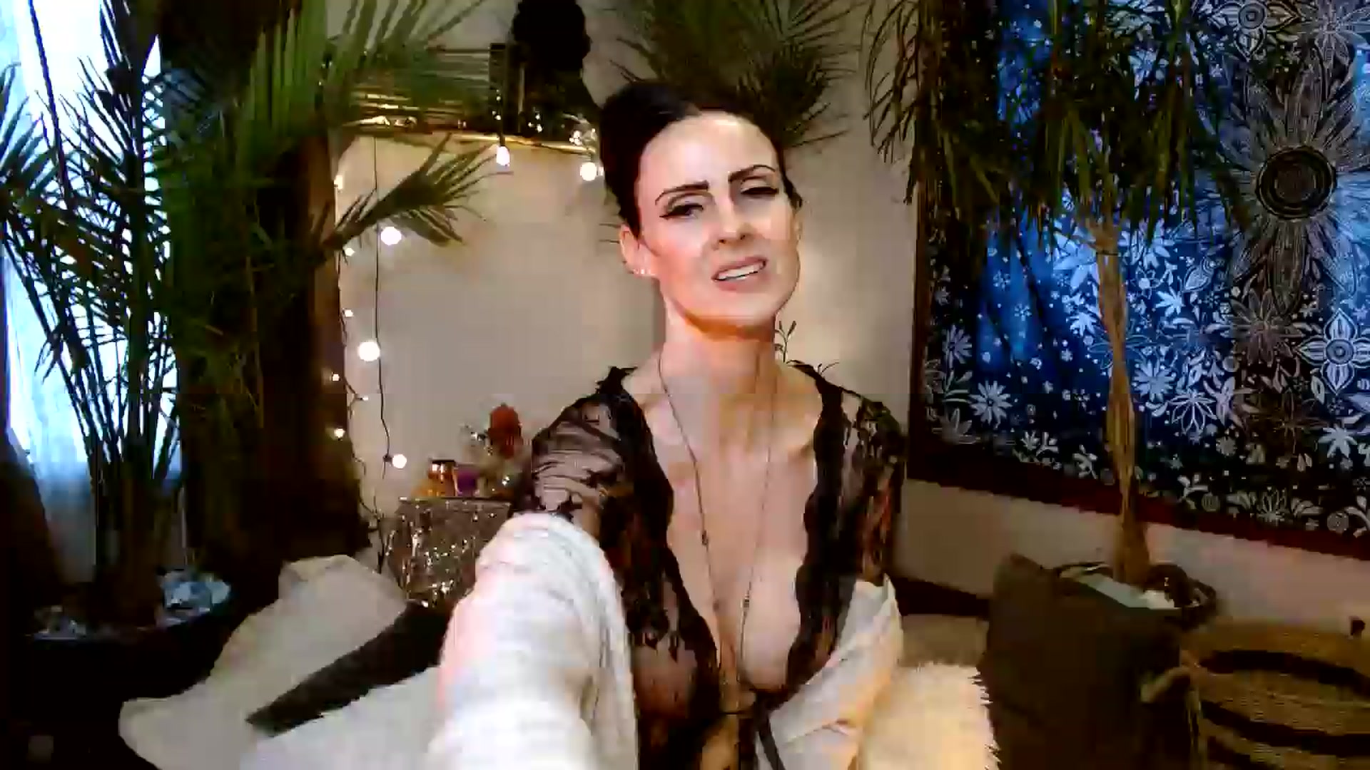 Gallery image thumbnail from MayGray's myfreecams stream on, 01/01/2026, 15:01 image 17 of 20
