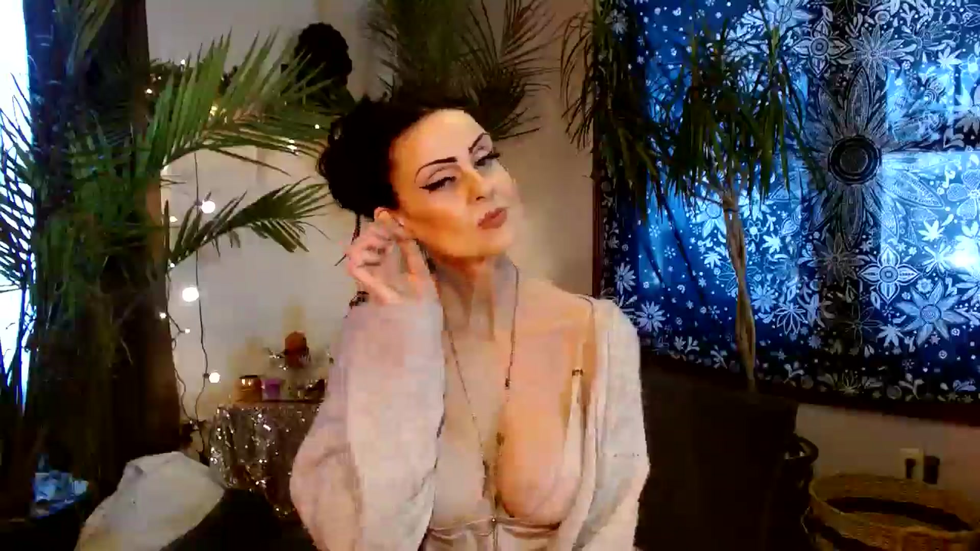 Gallery image thumbnail from MayGray's myfreecams stream on, 01/02/2026, 14:55 image 14 of 20
