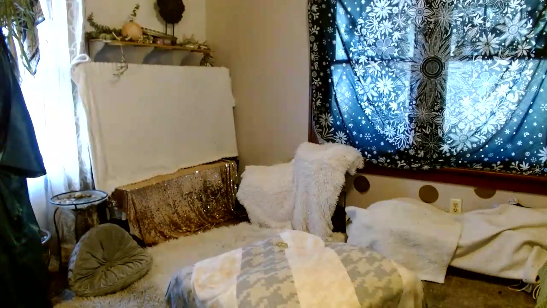 Gallery image thumbnail from MayGray's myfreecams stream on, 07/17/2026, 13:18 image 16 of 20