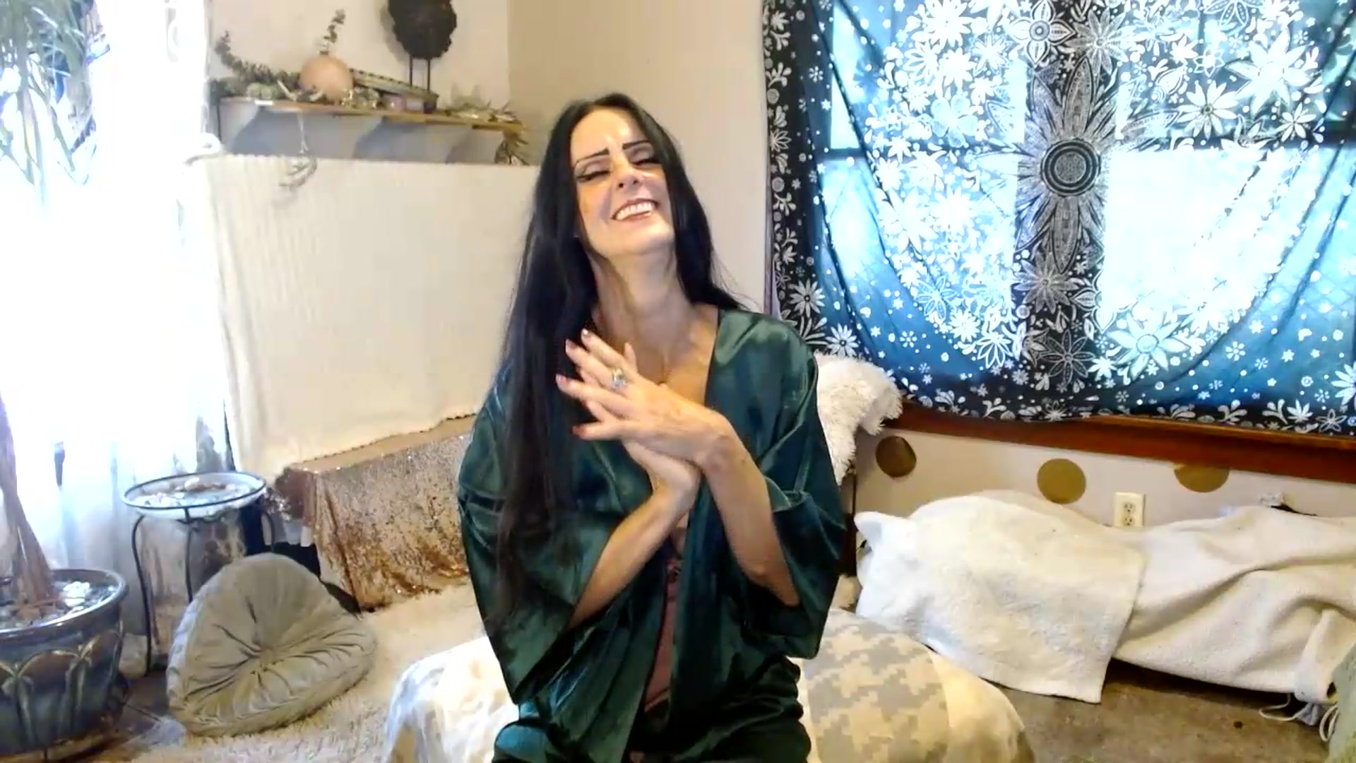 Gallery image thumbnail from MayGray's myfreecams stream on, 07/17/2026, 15:00 image 11 of 20