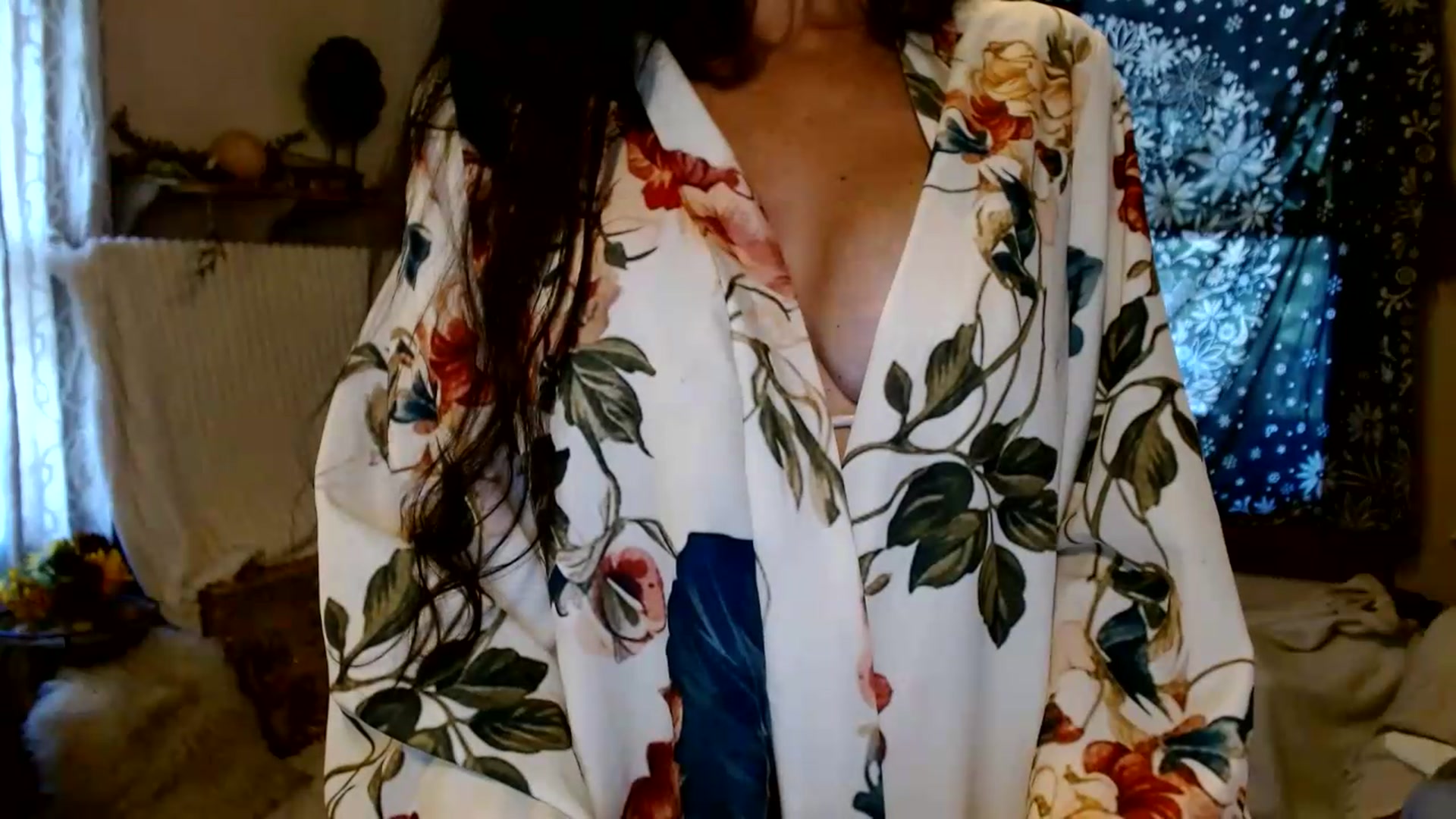 Gallery image thumbnail from MayGray's myfreecams stream on, 07/21/2026, 14:45 image 13 of 20