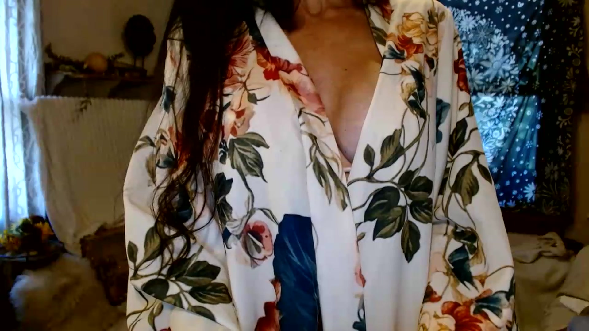 Gallery image thumbnail from MayGray's myfreecams stream on, 07/21/2026, 14:45 image 12 of 20