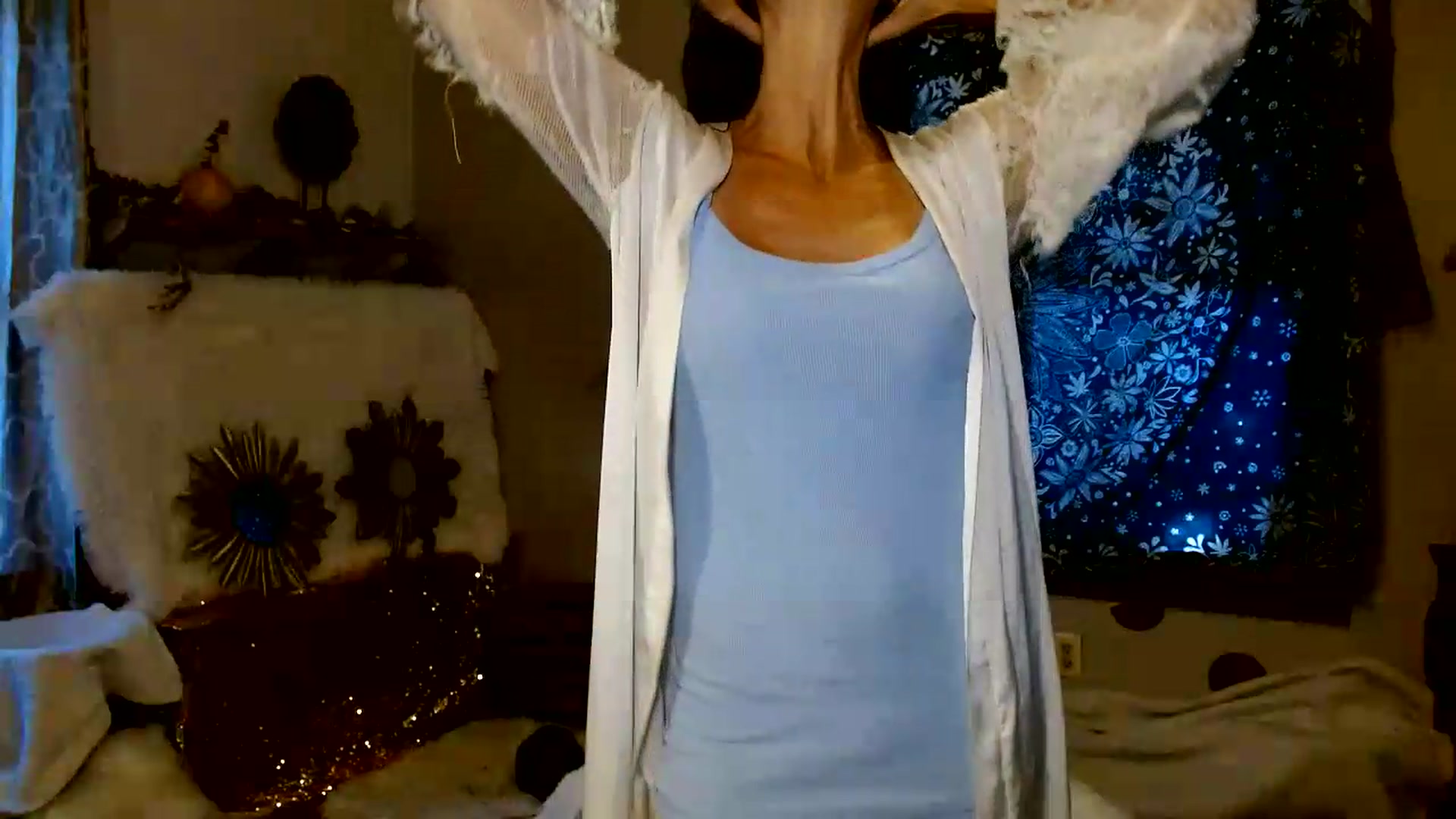 Gallery image thumbnail from MayGray's myfreecams stream on, 08/02/2026, 23:34 image 11 of 20