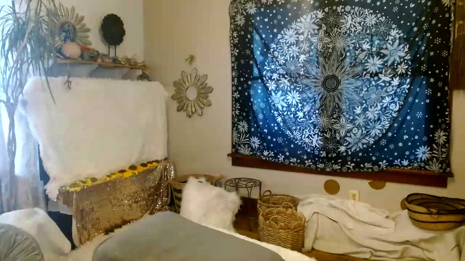 Gallery image thumbnail from MayGray's myfreecams stream on, 08/09/2026, 12:54 image 14 of 20