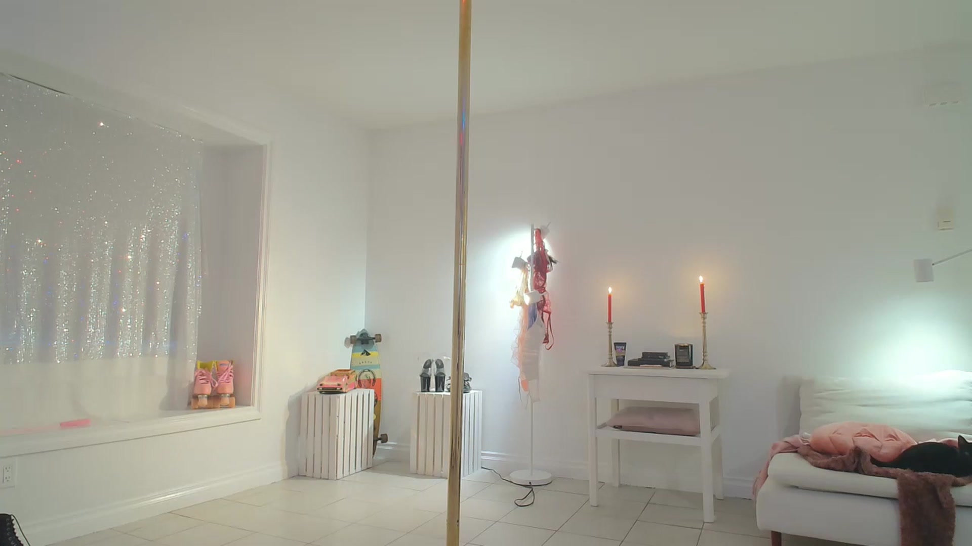 Gallery image thumbnail from MayIsukyurcok's myfreecams stream on, 04/02/2025, 16:01 image 16 of 20