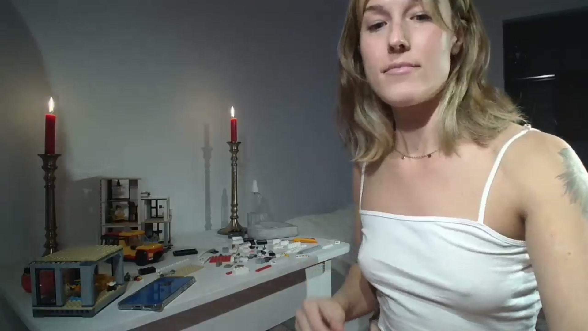 Gallery image thumbnail from MayIsukyurcok's myfreecams stream on, 04/02/2025, 23:05 image 16 of 20