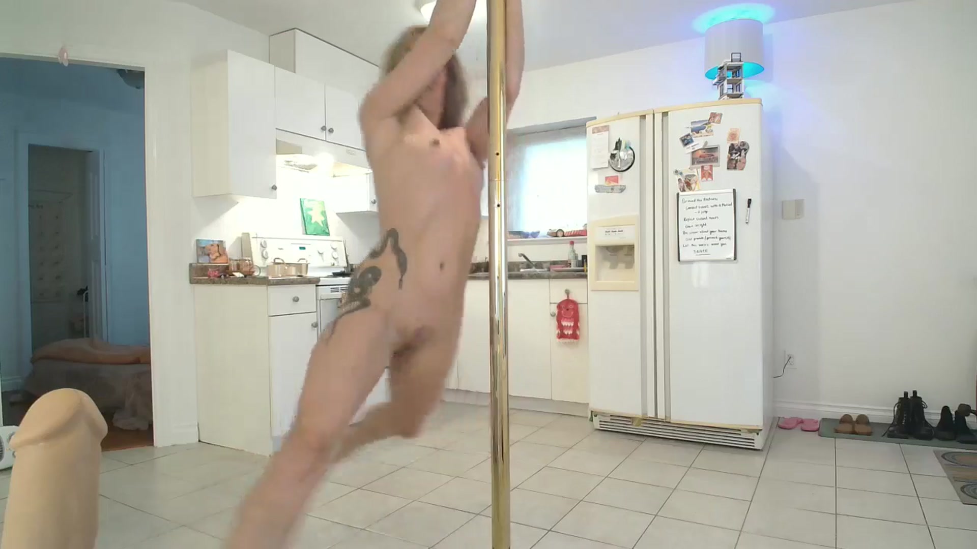 Gallery image thumbnail from MayIsukyurcok's myfreecams stream on, 04/11/2025, 18:23 image 5 of 20