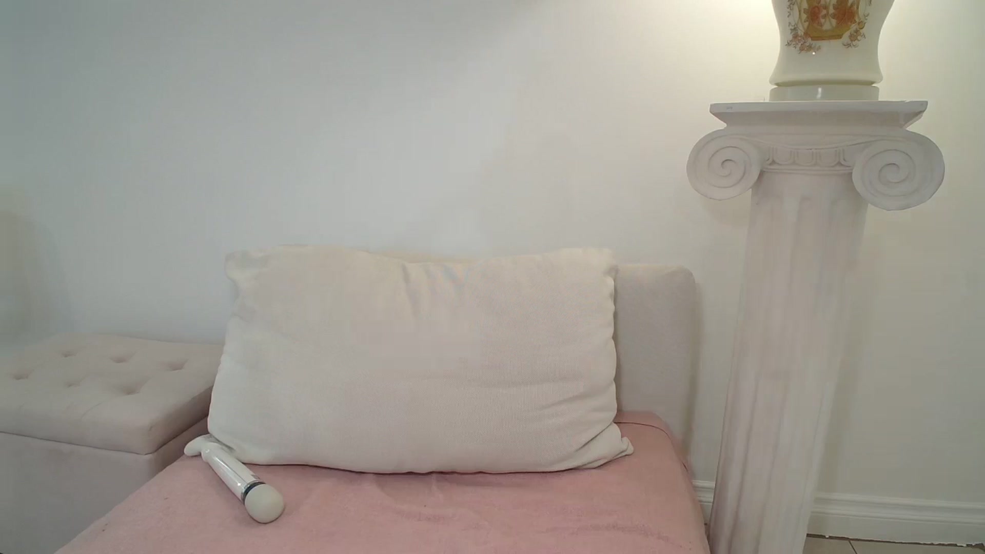 Gallery image thumbnail from MayIsukyurcok's myfreecams stream on, 05/09/2025, 18:37 image 4 of 20