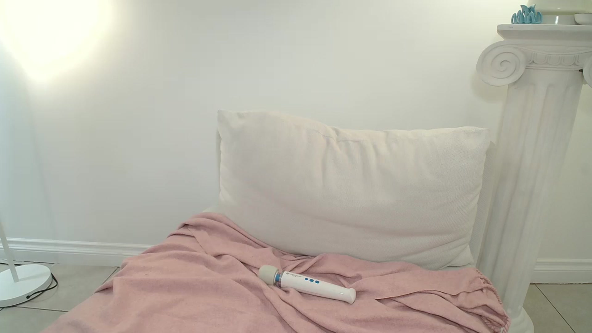 Gallery image thumbnail from MayIsukyurcok's myfreecams stream on, 05/10/2025, 16:21 image 1 of 20