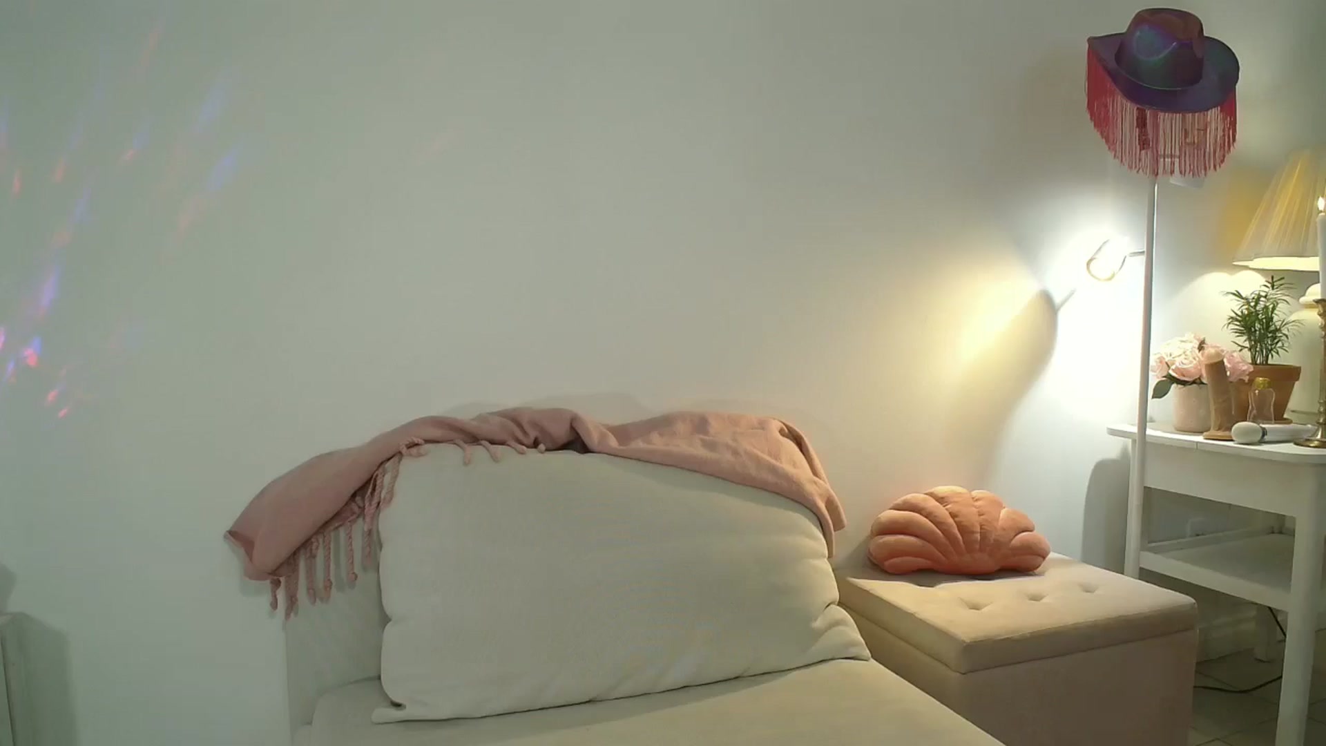Gallery image thumbnail from MayIsukyurcok's myfreecams stream on, 06/02/2025, 18:36 image 2 of 20