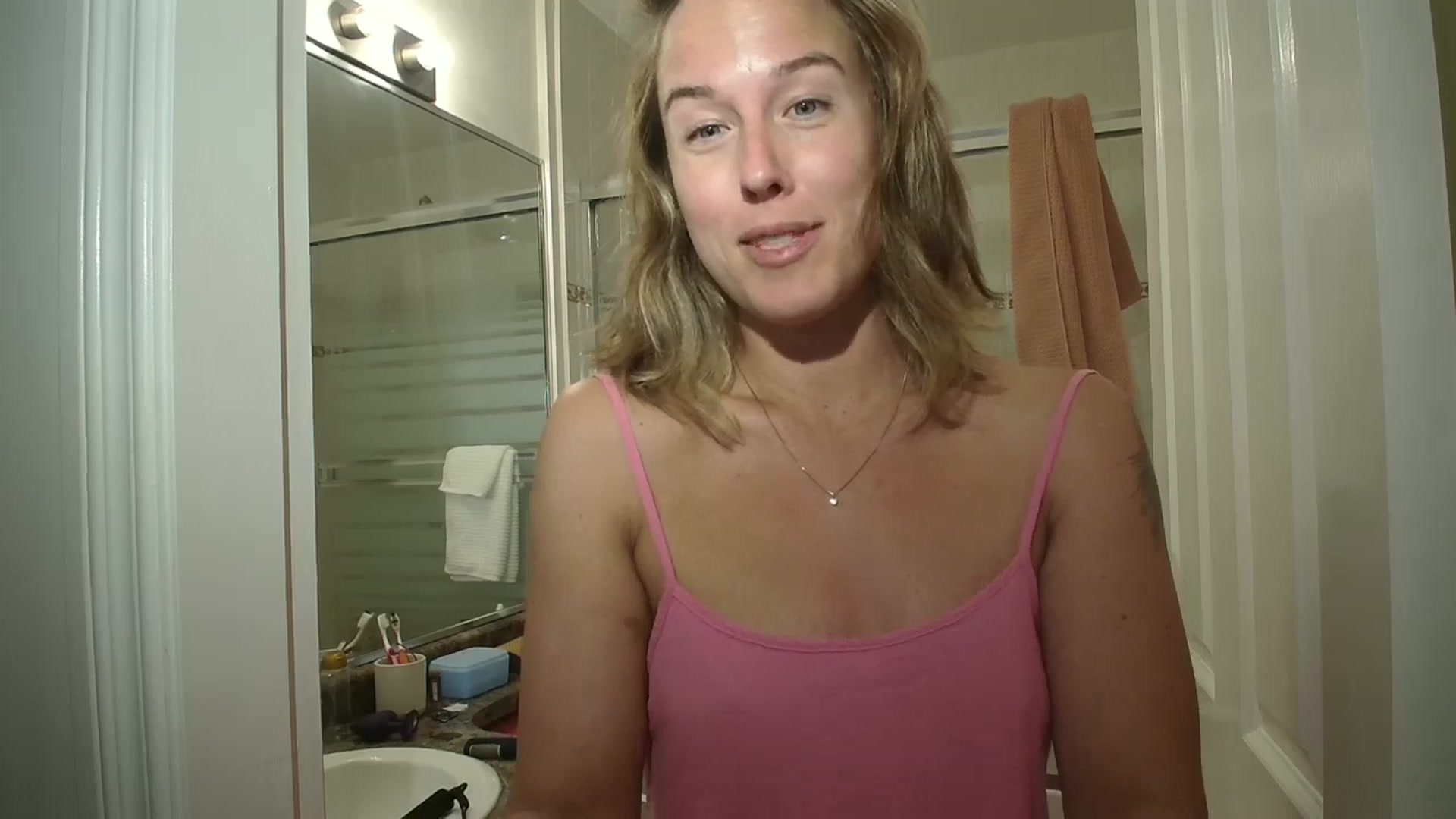 Gallery image thumbnail from MayIsukyurcok's myfreecams stream on, 06/10/2025, 23:25 image 3 of 20