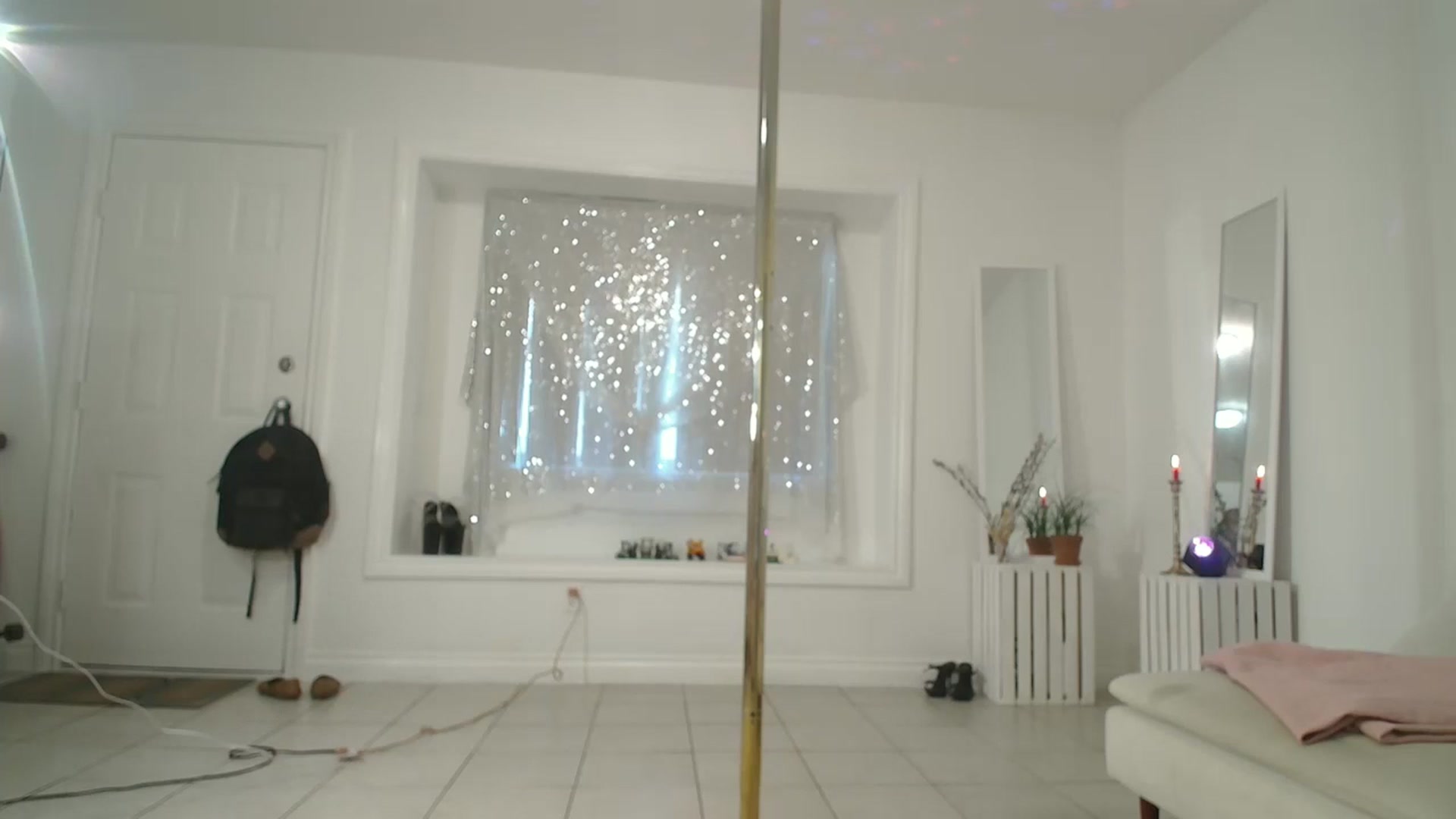 Gallery image thumbnail from MayIsukyurcok's myfreecams stream on, 06/23/2025, 23:57 image 5 of 20