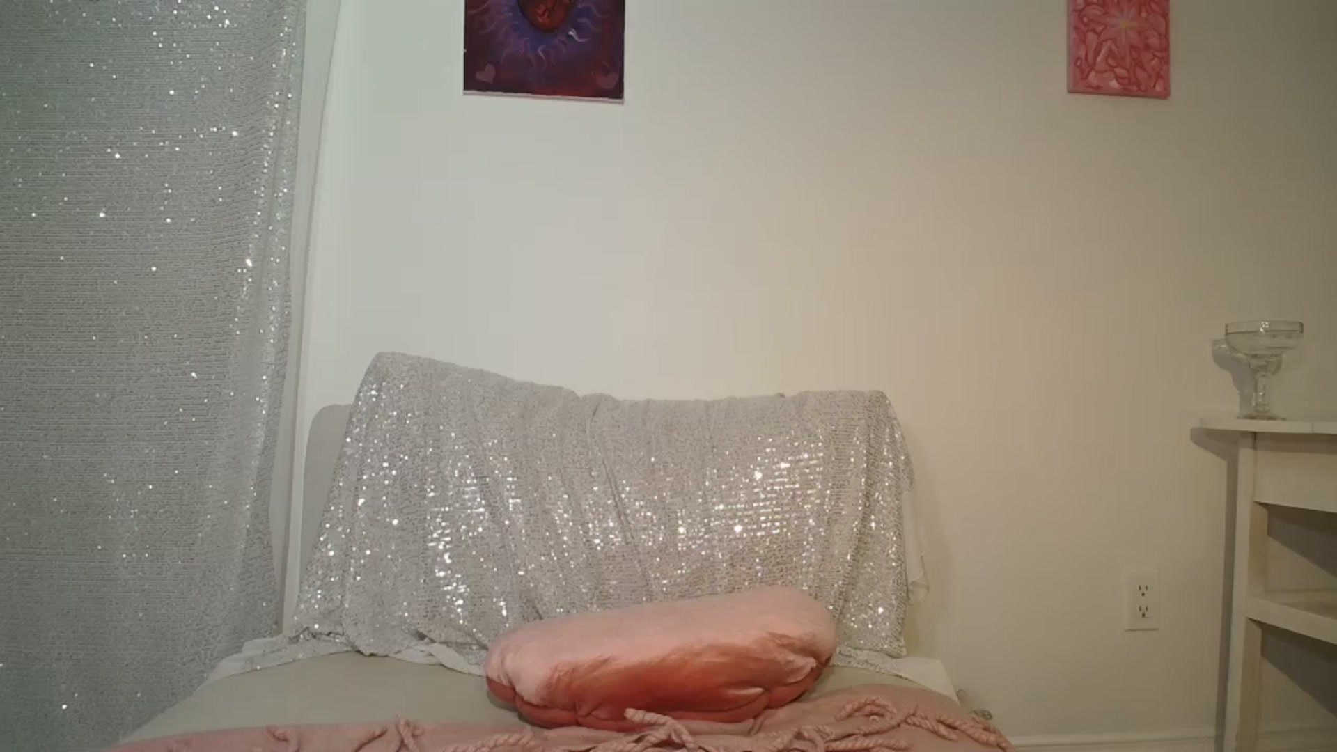 Gallery image thumbnail from MayIsukyurcok's myfreecams stream on, 07/26/2025, 24:01 image 16 of 20