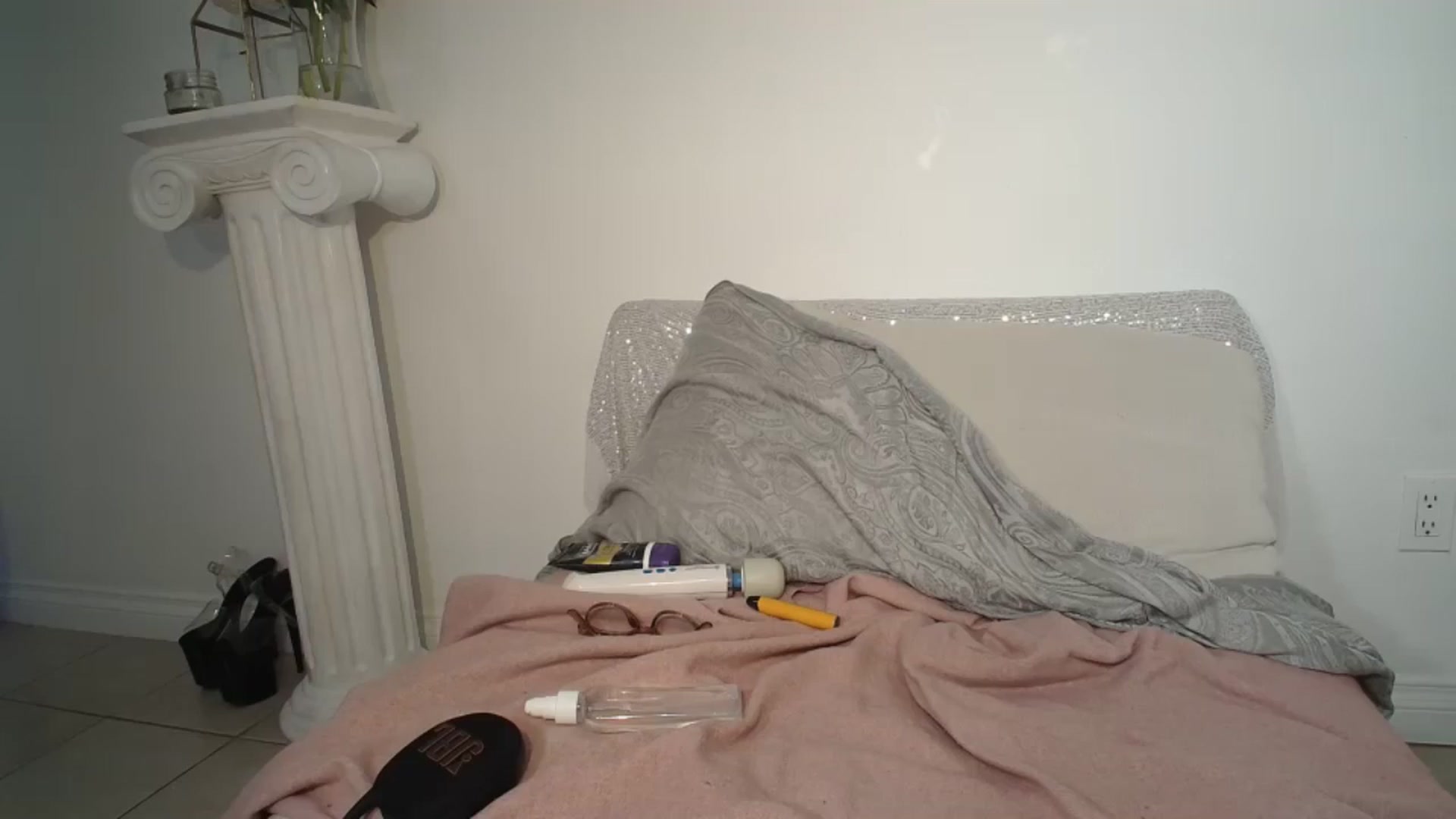 Gallery image thumbnail from MayIsukyurcok's myfreecams stream on, 08/31/2025, 23:42 image 15 of 20