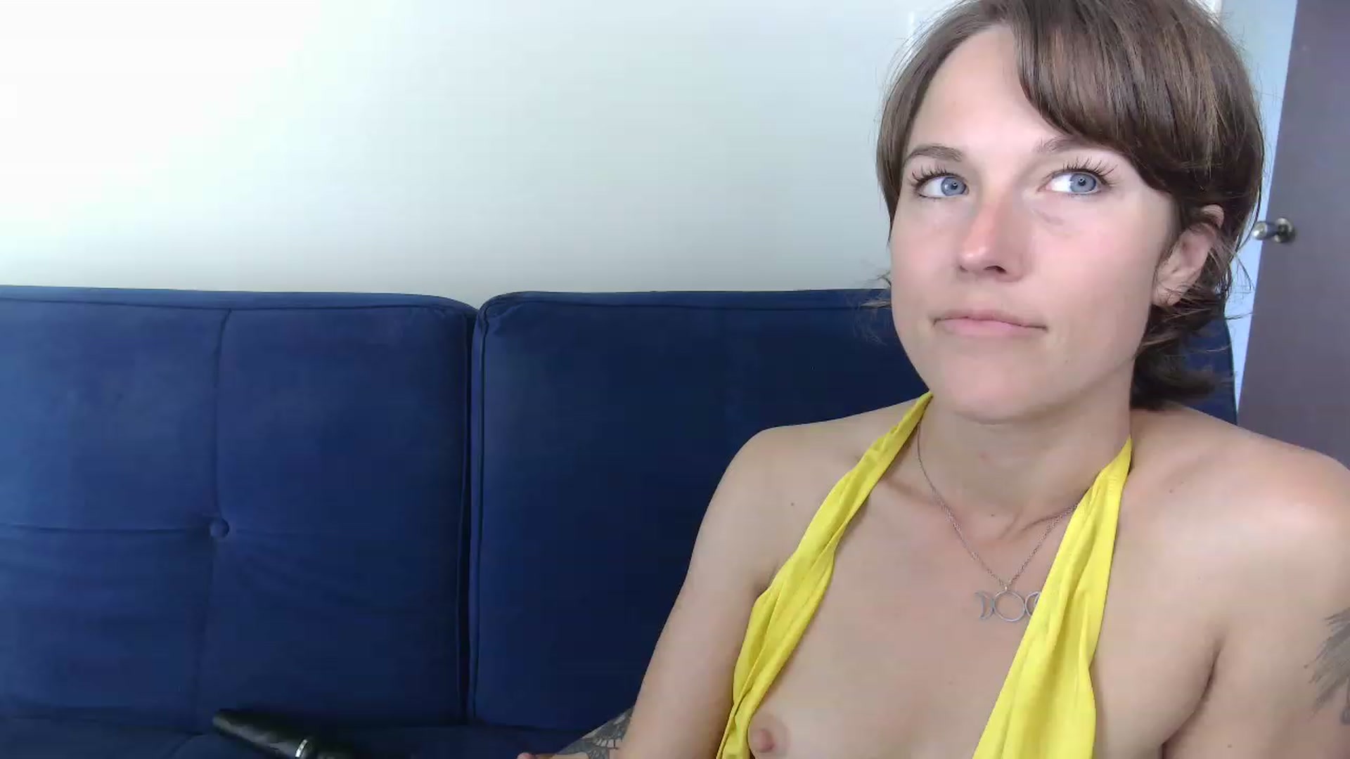 Gallery image thumbnail from MayLoveYou's myfreecams stream on, 05/17/2023, 24:59 image 7 of 20