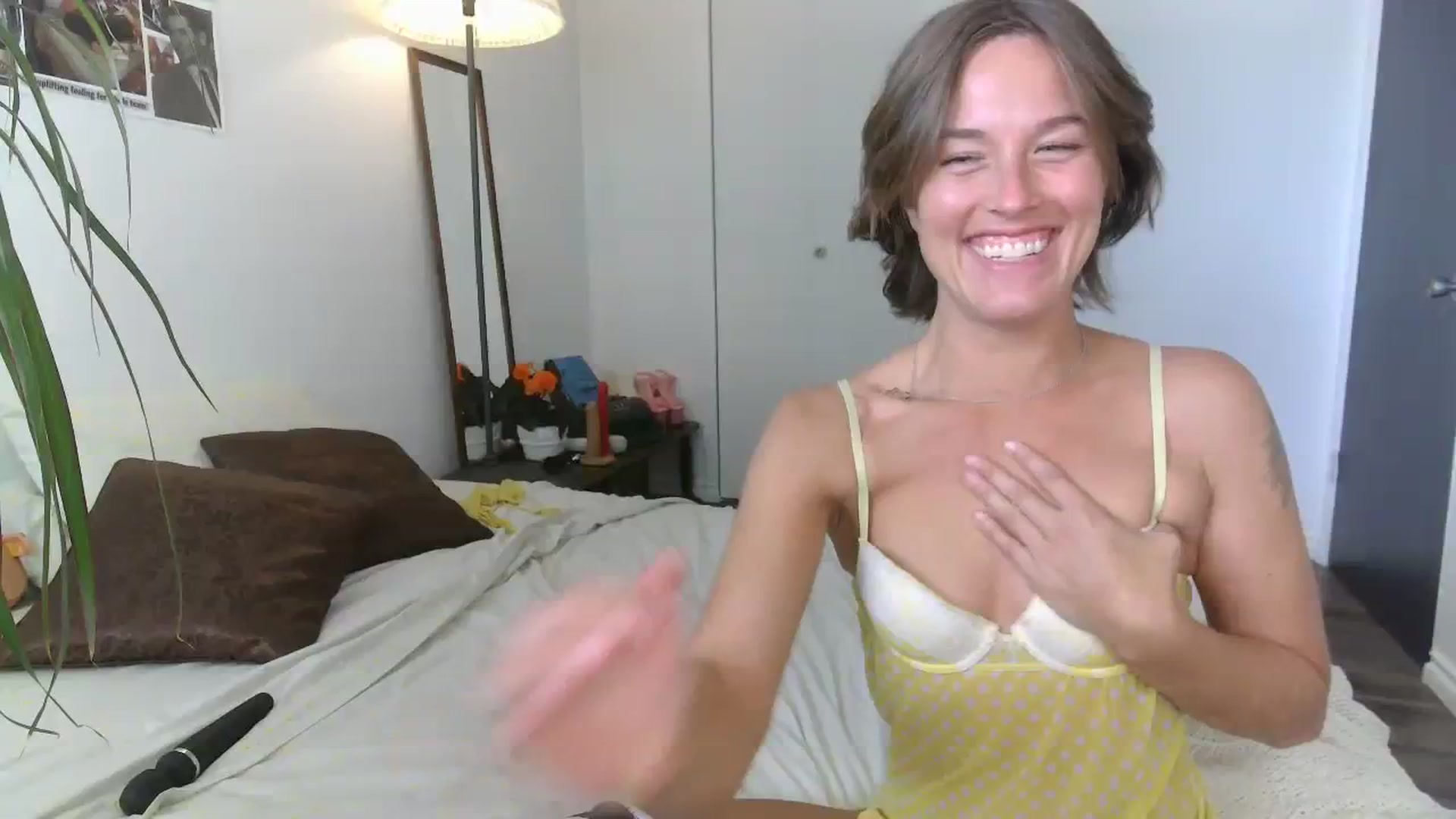 Gallery image thumbnail from MayLoveYou's myfreecams stream on, 07/25/2023, 23:27 image 20 of 20