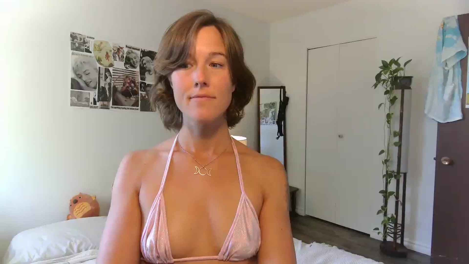 Gallery image thumbnail from MayLoveYou's myfreecams stream on, 08/14/2023, 20:01 image 18 of 20
