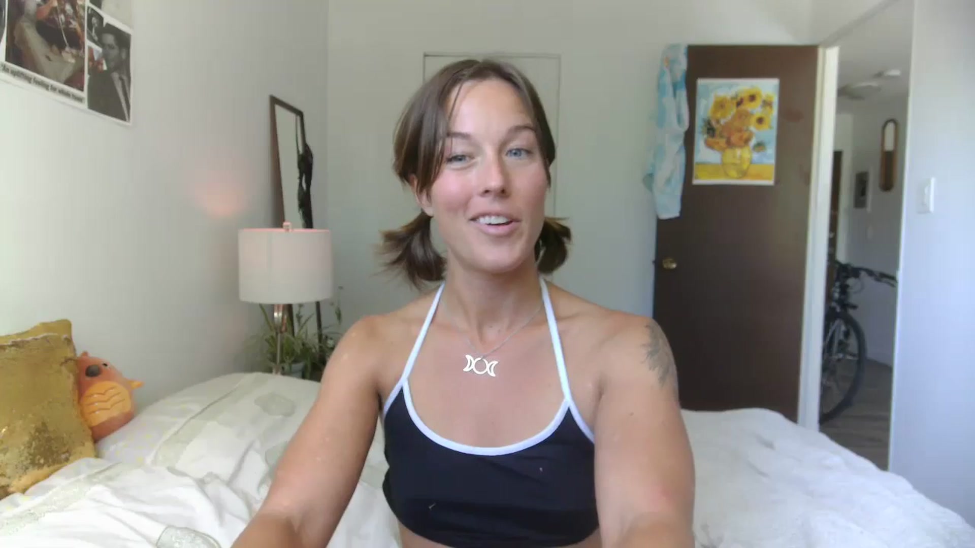 Gallery image thumbnail from MayLoveYou's myfreecams stream on, 08/16/2023, 22:10 image 17 of 20