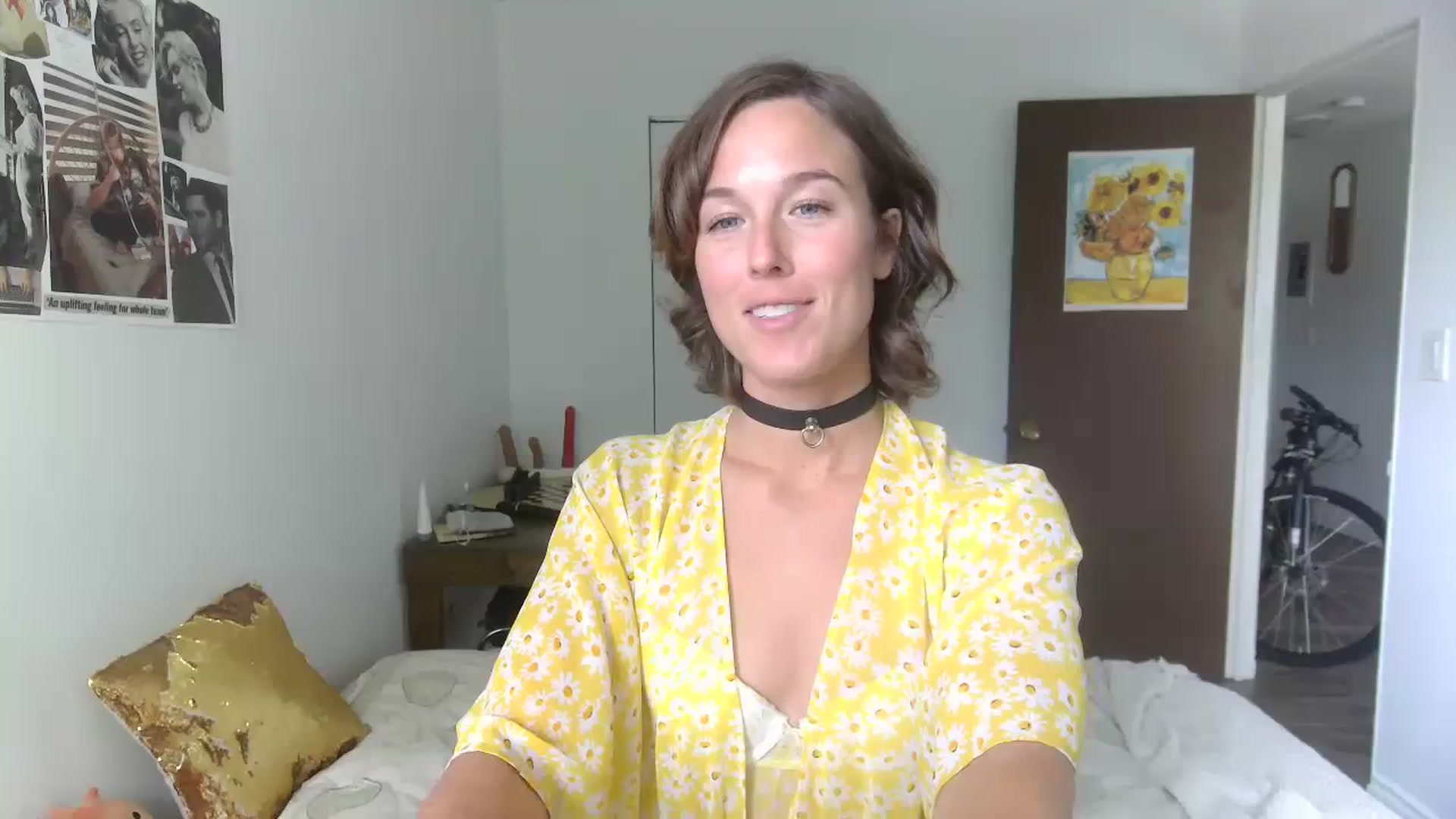 Gallery image thumbnail from MayLoveYou's myfreecams stream on, 08/19/2023, 20:11 image 1 of 20