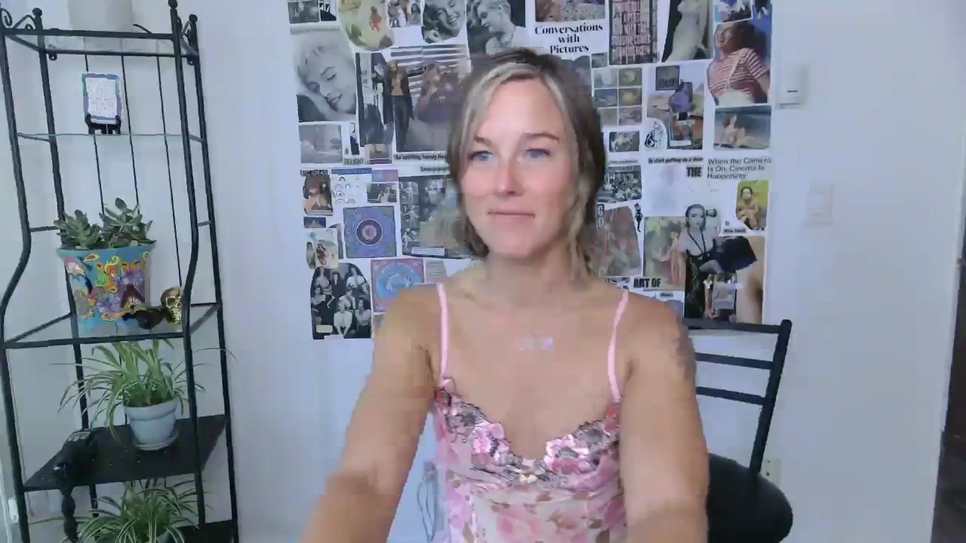 Gallery image thumbnail from MayLoveYou's myfreecams stream on, 09/19/2023, 15:52 image 2 of 20