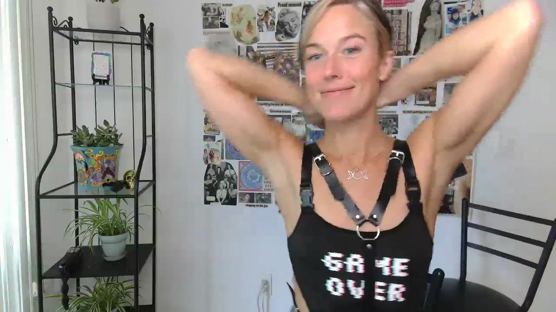 Gallery image thumbnail from MayLoveYou's myfreecams stream on, 09/19/2023, 15:52 image 12 of 20