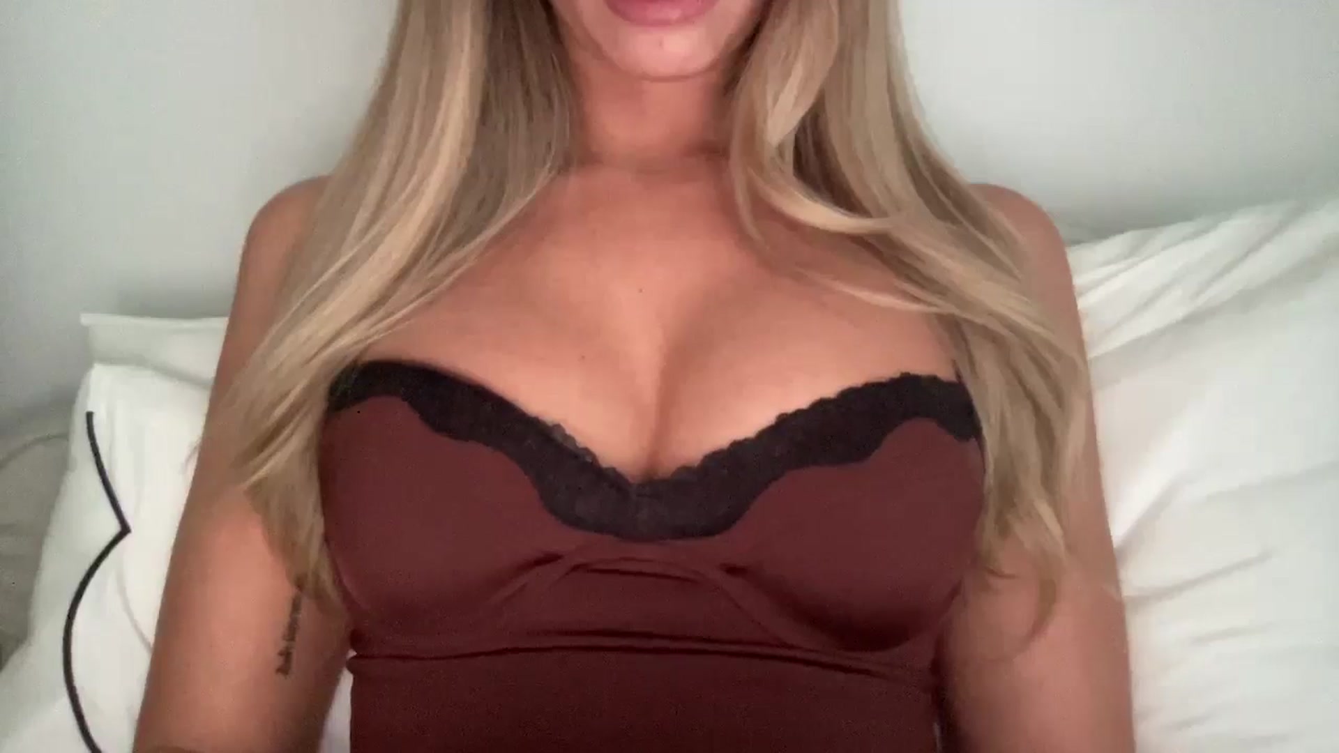 Gallery image thumbnail from MaySophiaa's myfreecams stream on, 12/02/2025, 15:03 image 9 of 20