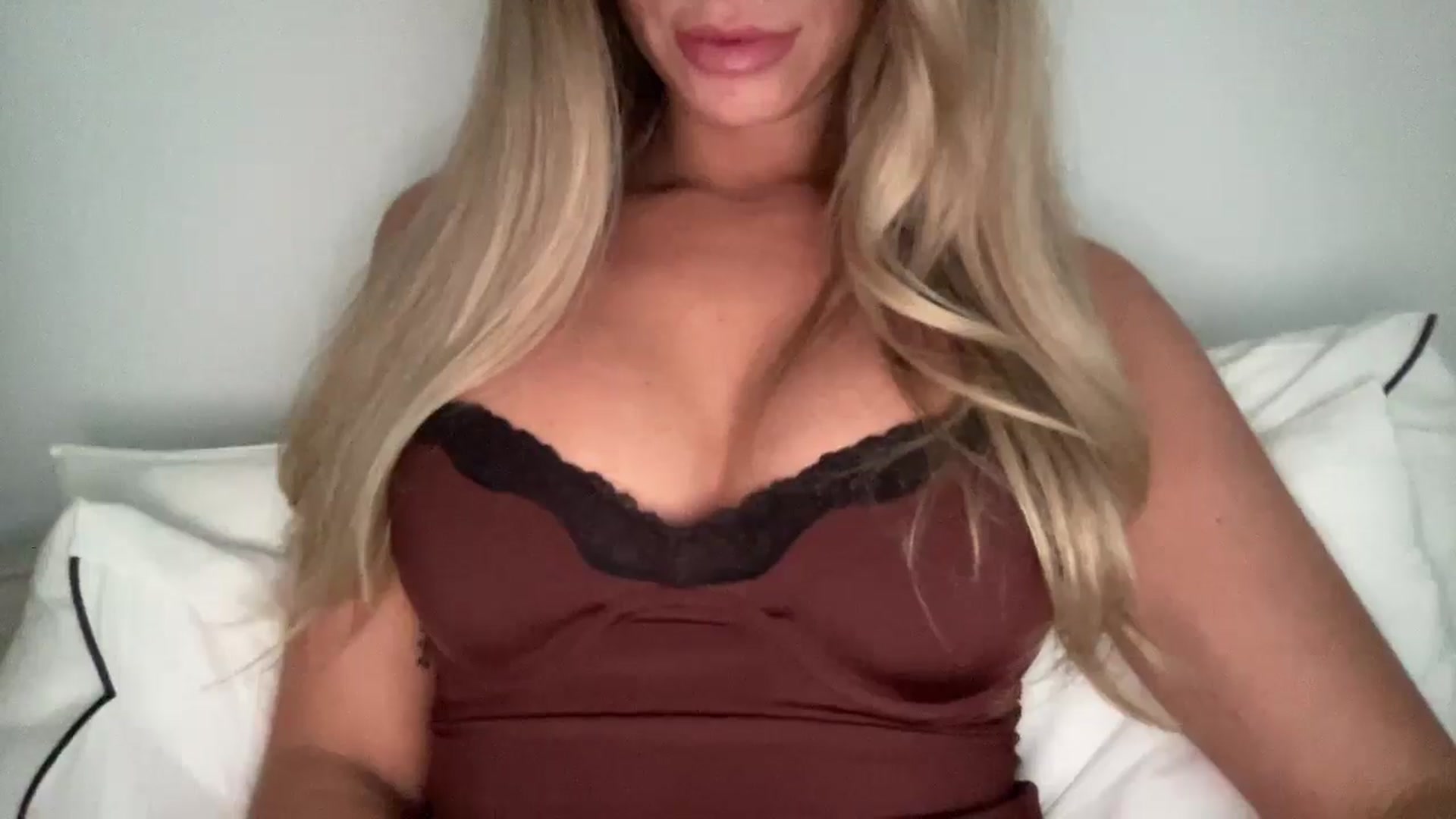 Gallery image thumbnail from MaySophiaa's myfreecams stream on, 12/02/2025, 15:03 image 19 of 20