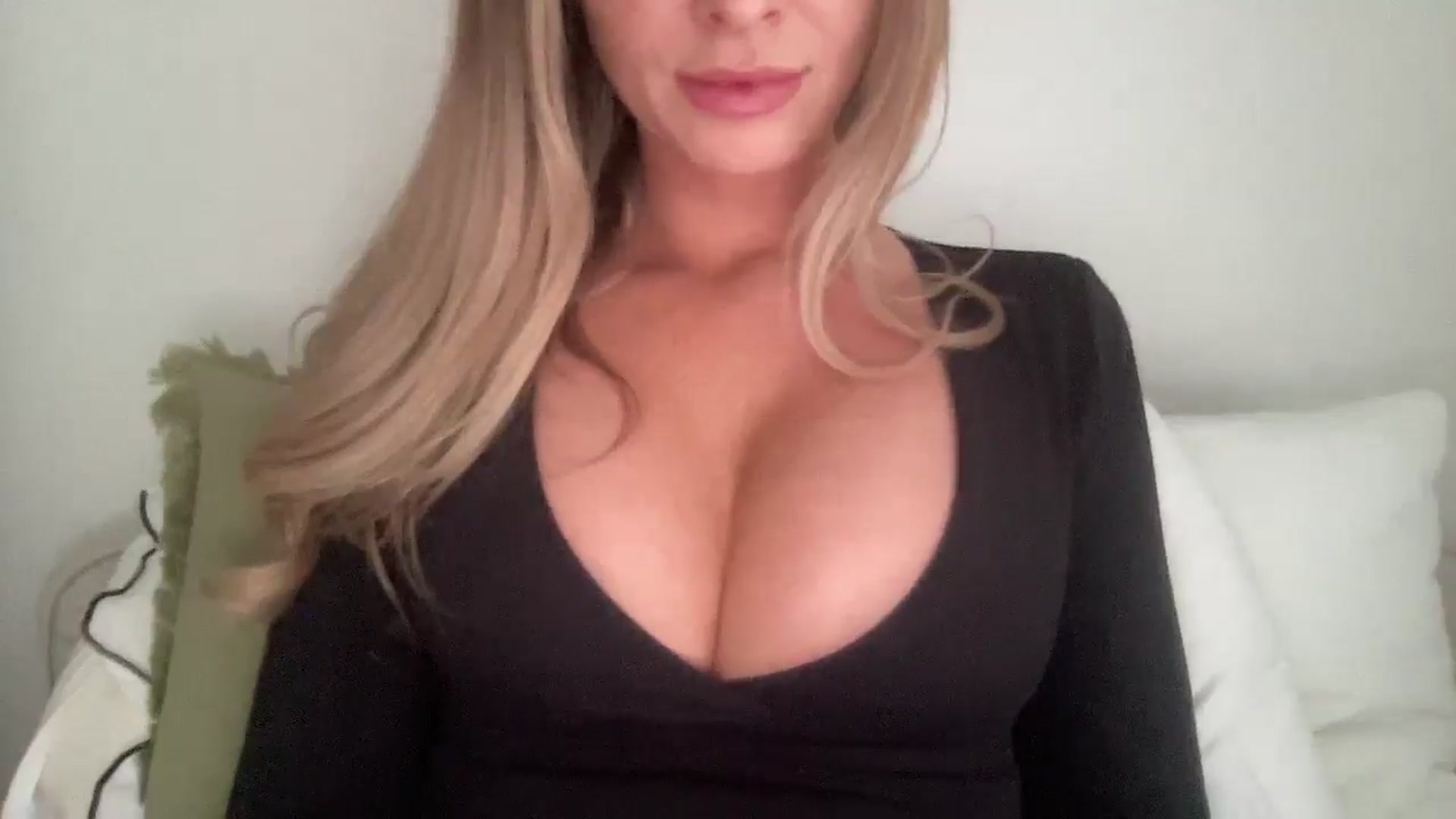 Gallery image thumbnail from MaySophiaa's myfreecams stream on, 02/09/2026, 16:08 image 6 of 20