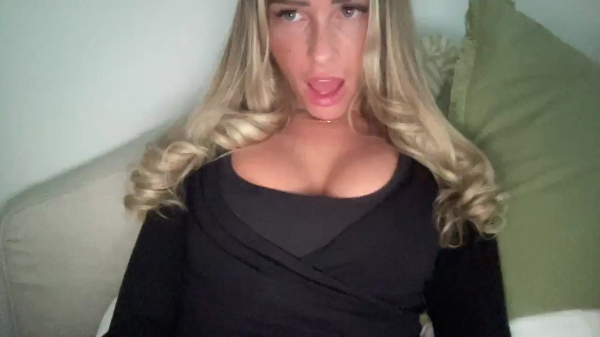 Gallery image thumbnail from MaySophiaa's myfreecams stream on, 04/16/2026, 17:07 image 4 of 20