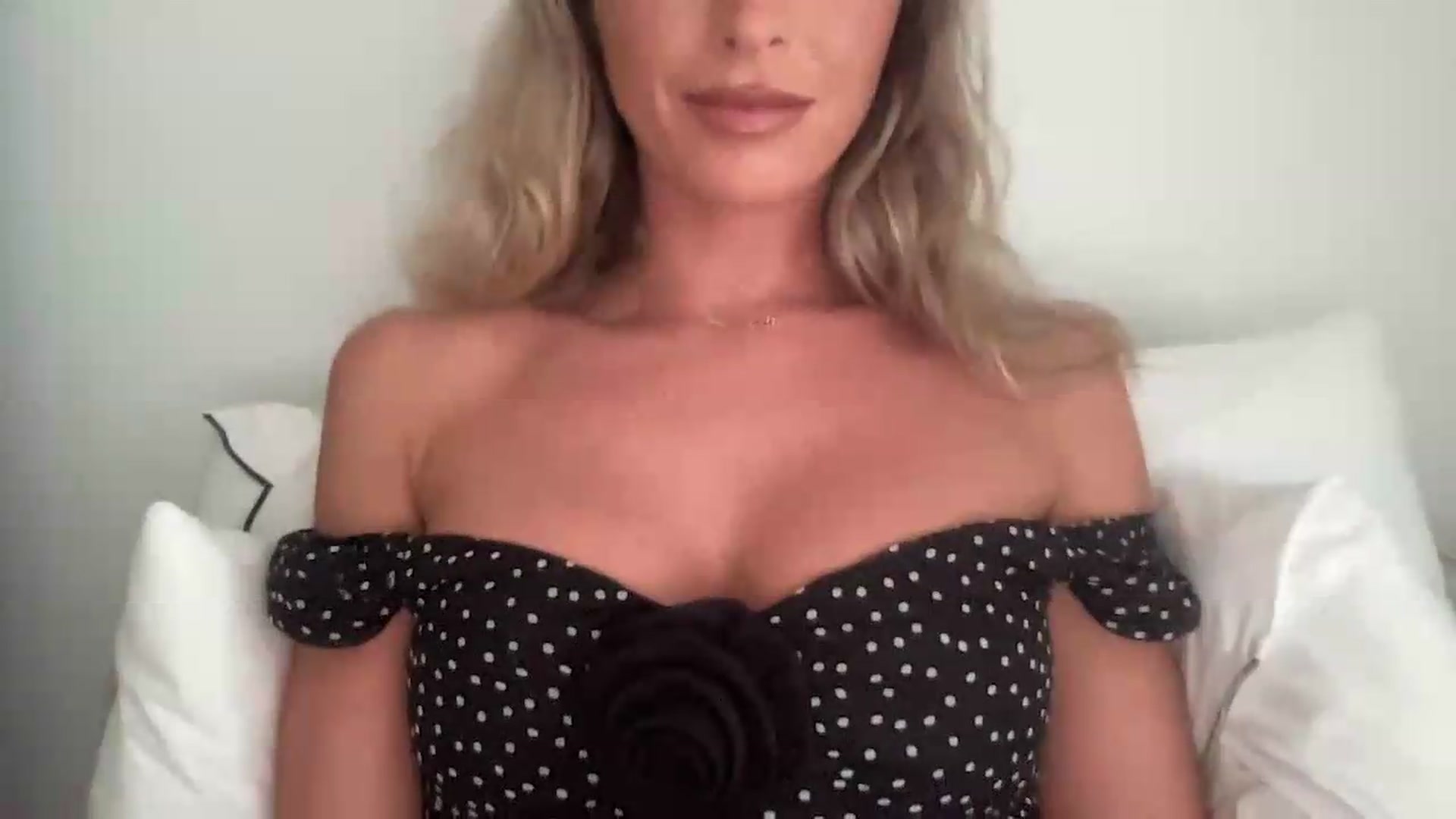 Gallery image thumbnail from MaySophiaa's myfreecams stream on, 07/18/2026, 16:07 image 13 of 20