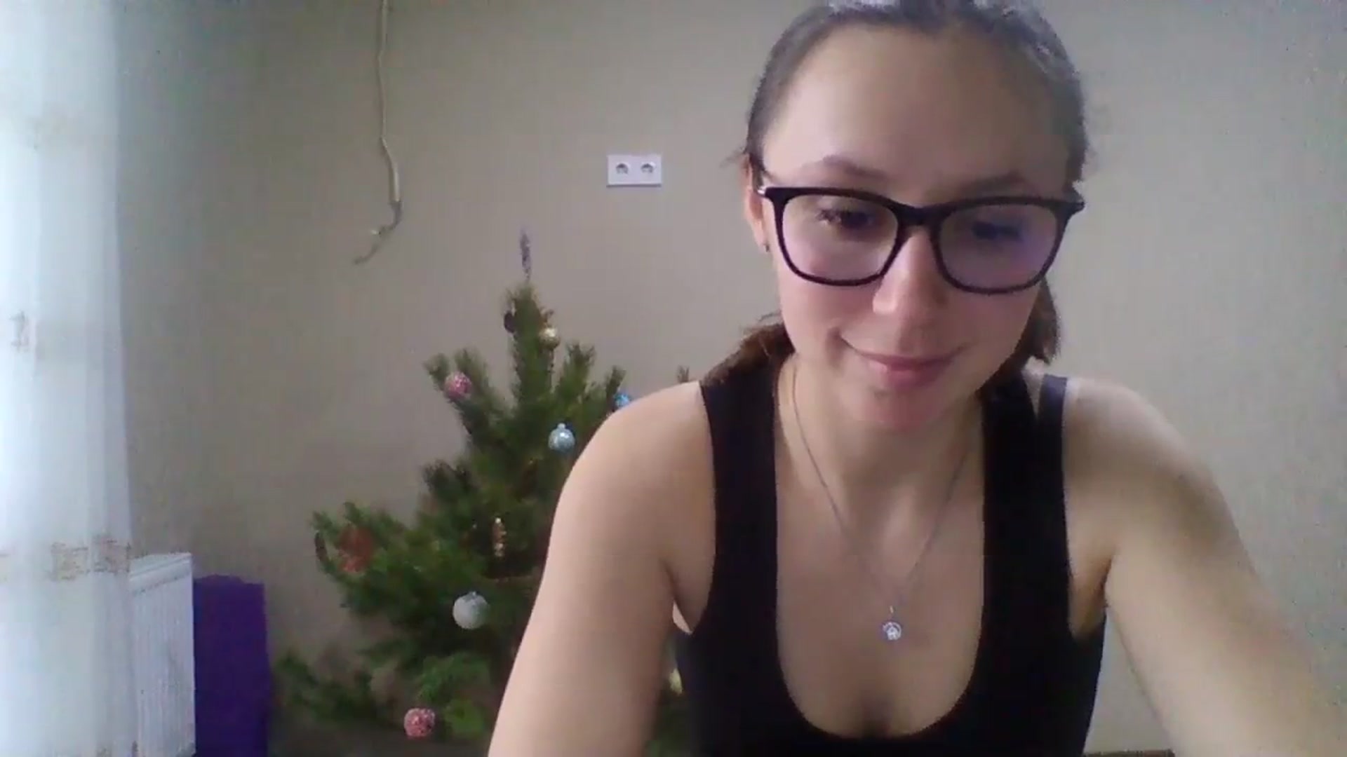 Gallery image thumbnail from May_angel1's myfreecams stream on, 01/04/2024, 08:52 image 17 of 20