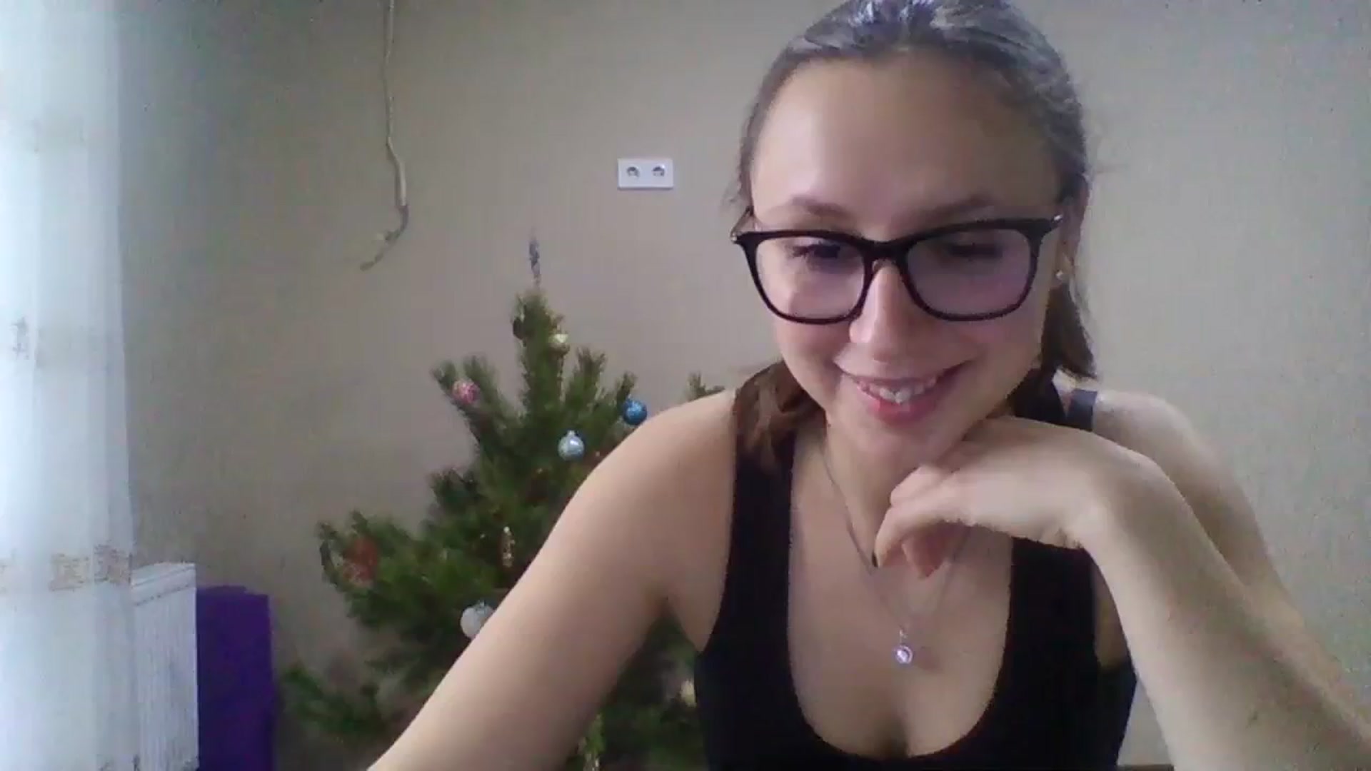 Gallery image thumbnail from May_angel1's myfreecams stream on, 01/04/2024, 08:52 image 12 of 20