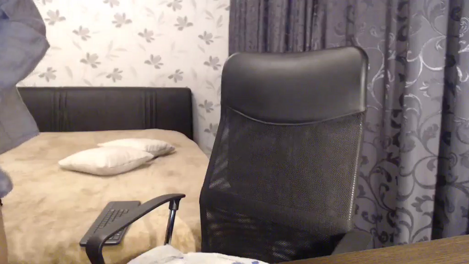 Gallery image thumbnail from Maya19fun's myfreecams stream on, 11/12/2024, 15:01 image 18 of 20