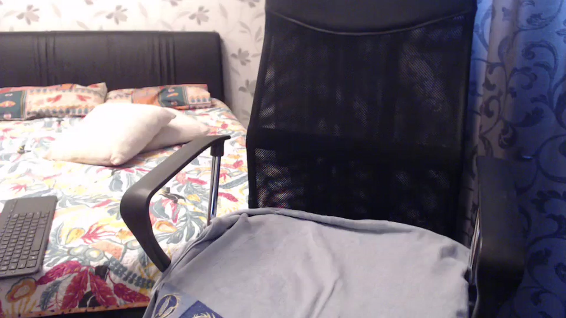 Gallery image thumbnail from Maya19fun's myfreecams stream on, 02/18/2025, 08:01 image 10 of 20