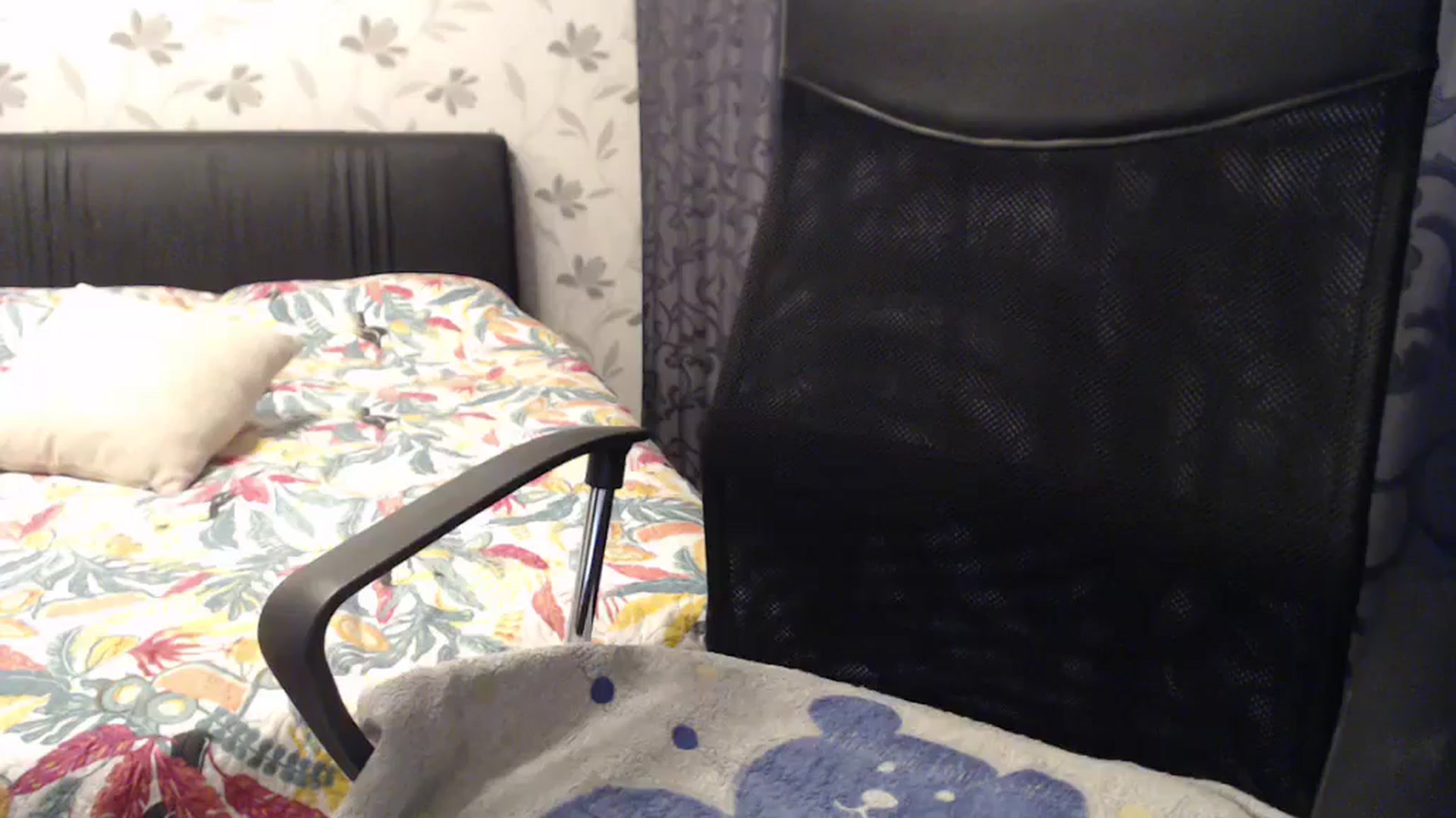 Gallery image thumbnail from Maya19fun's myfreecams stream on, 03/11/2025, 15:40 image 17 of 20
