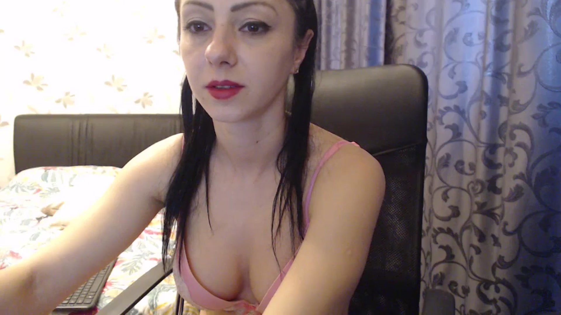 Gallery image thumbnail from Maya19fun's myfreecams stream on, 03/21/2025, 15:16 image 9 of 20