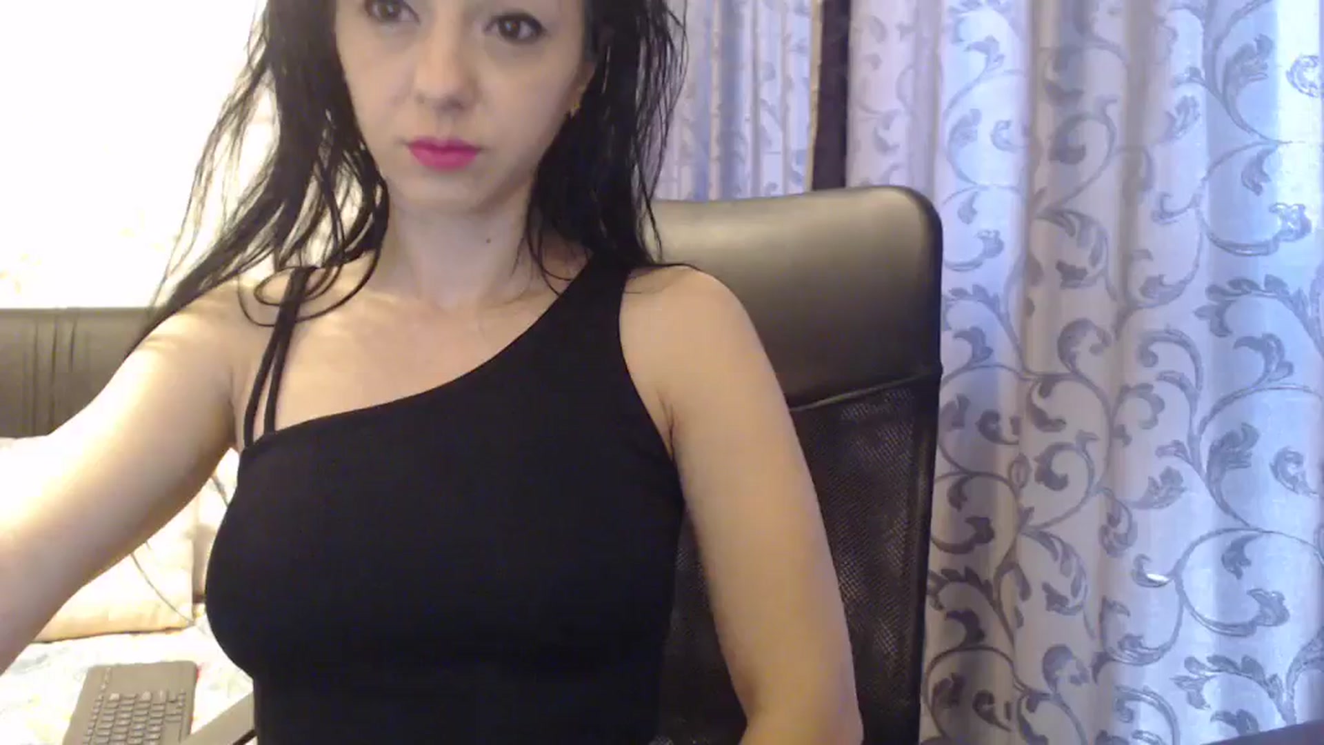 Gallery image thumbnail from Maya19fun's myfreecams stream on, 03/25/2025, 08:36 image 2 of 20