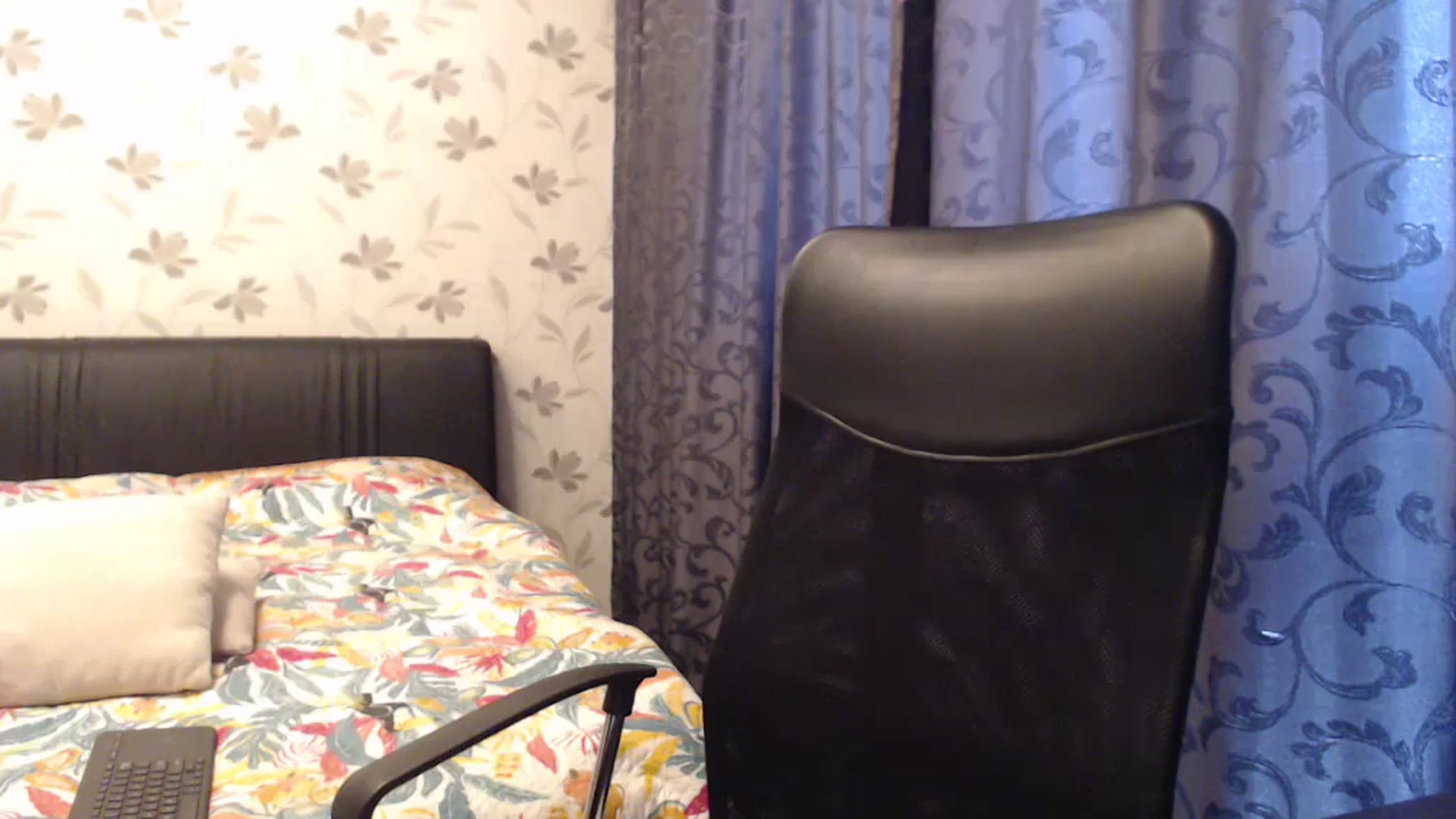Gallery image thumbnail from Maya19fun's myfreecams stream on, 03/25/2025, 08:36 image 3 of 20