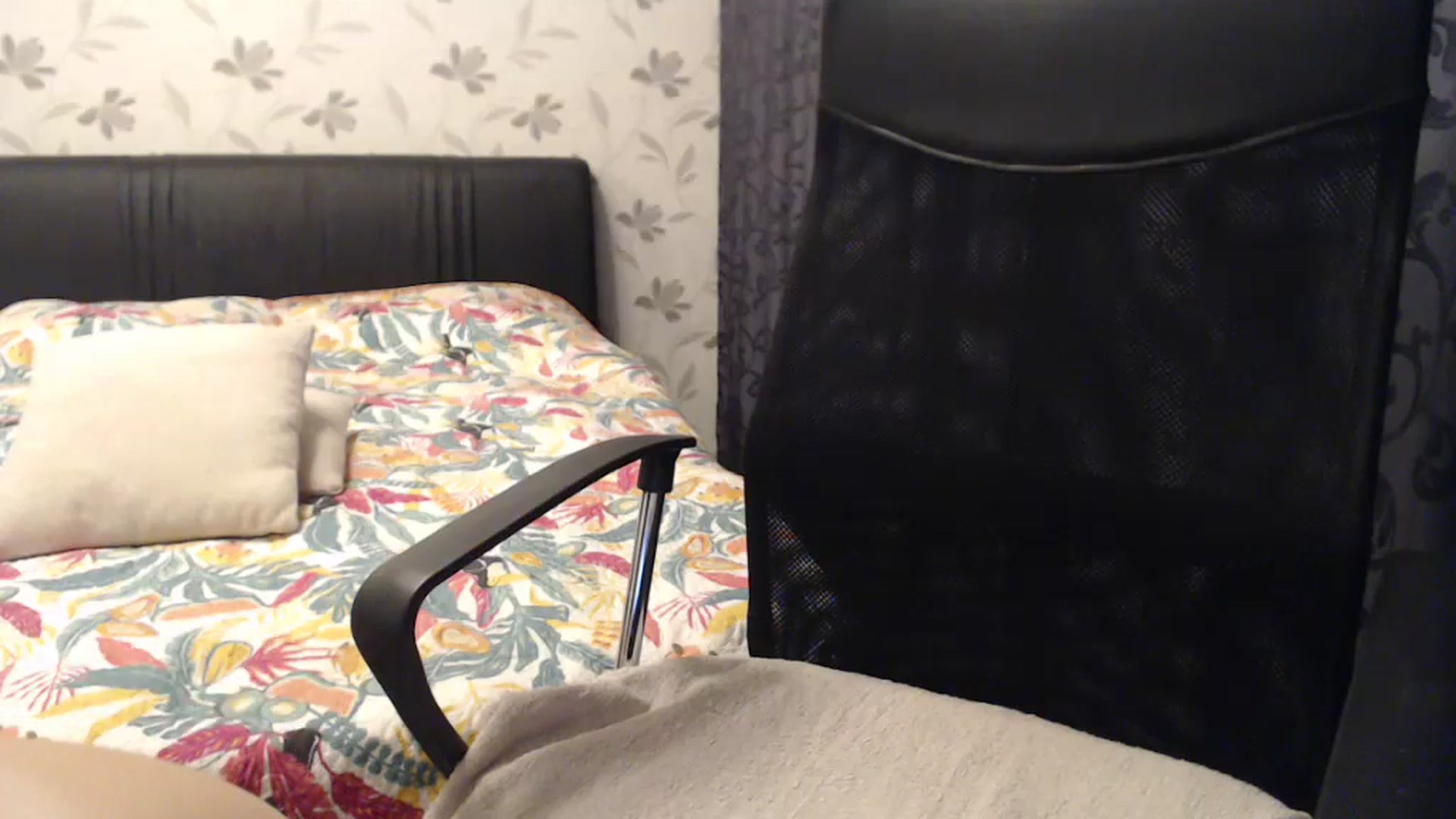 Gallery image thumbnail from Maya19fun's myfreecams stream on, 03/25/2025, 15:56 image 13 of 20