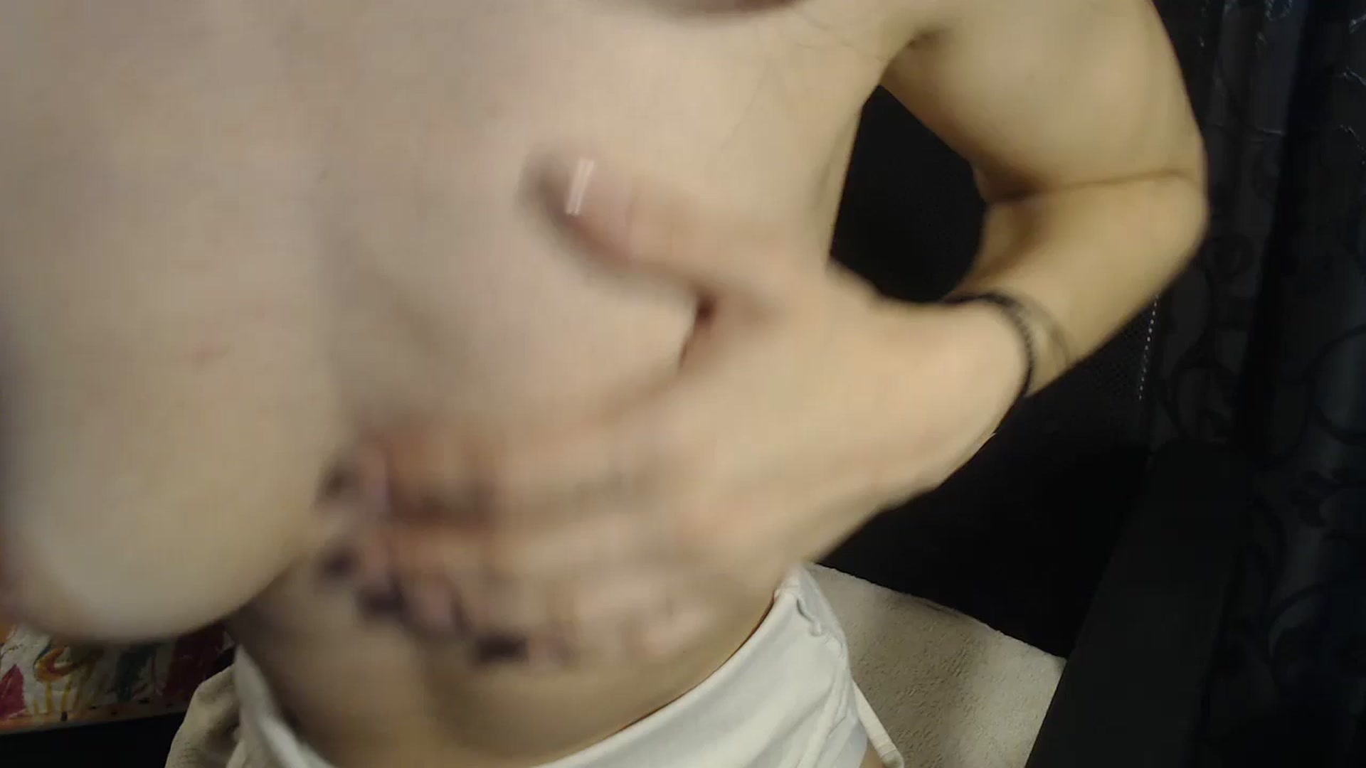 Gallery image thumbnail from Maya19fun's myfreecams stream on, 04/10/2025, 14:49 image 13 of 20