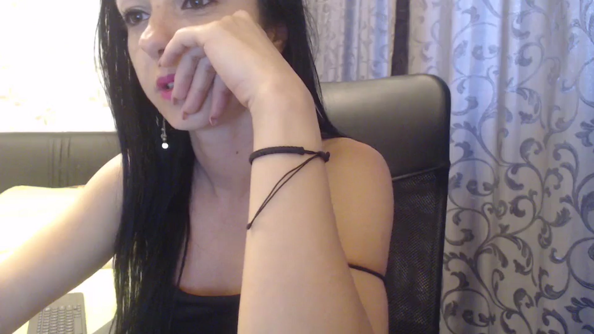 Gallery image thumbnail from Maya19fun's myfreecams stream on, 04/24/2025, 14:42 image 13 of 20