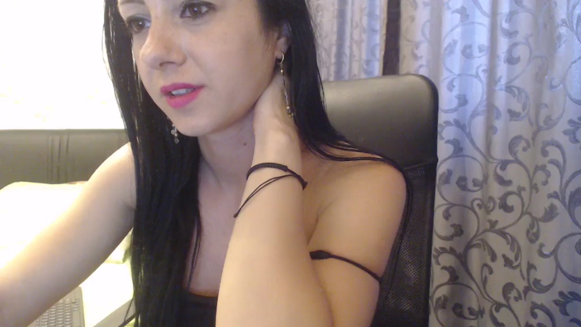 Gallery image thumbnail from Maya19fun's myfreecams stream on, 04/24/2025, 14:42 image 9 of 20