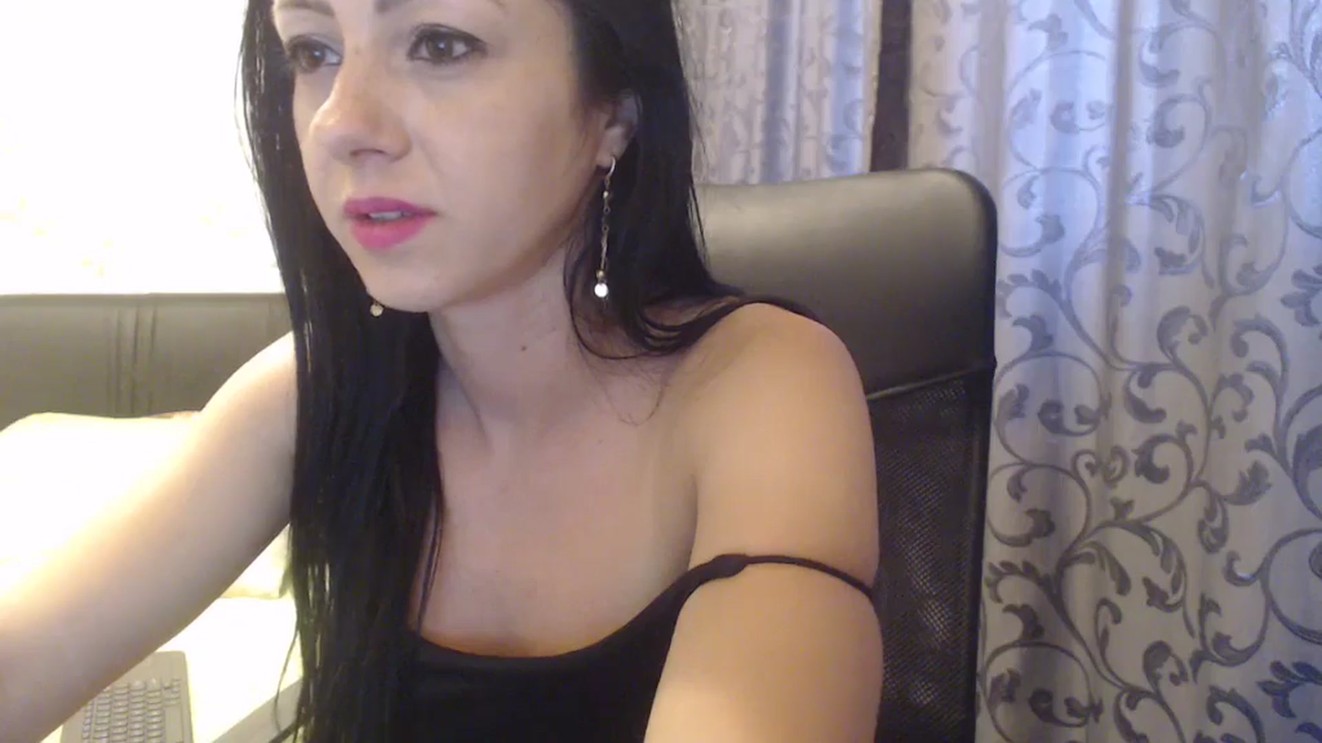 Gallery image thumbnail from Maya19fun's myfreecams stream on, 04/24/2025, 14:42 image 8 of 20