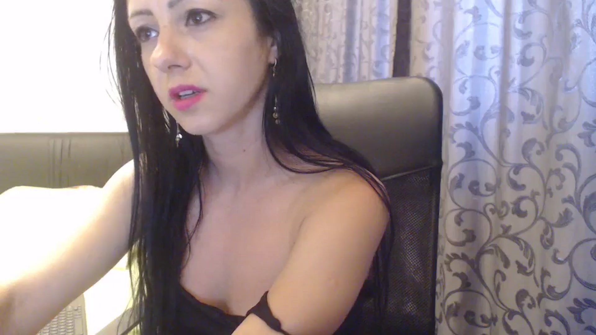 Gallery image thumbnail from Maya19fun's myfreecams stream on, 04/24/2025, 14:42 image 3 of 20
